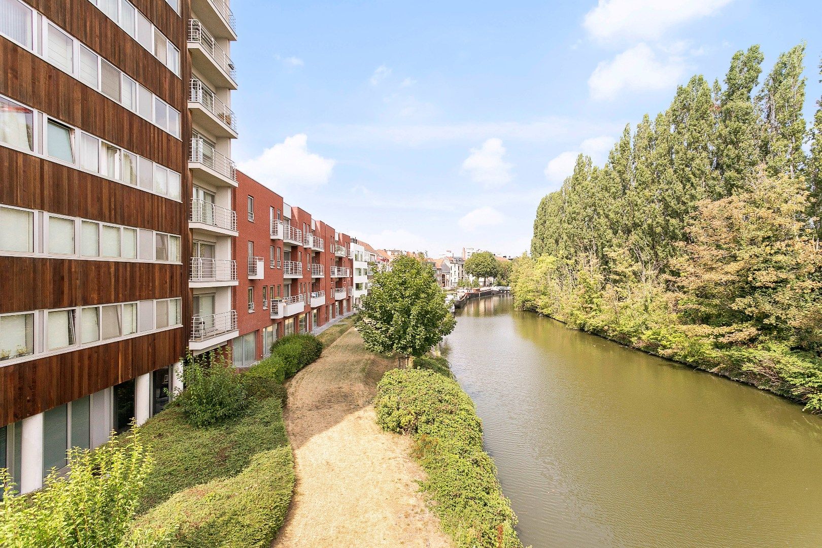 2-slaapkamerappartement aan het water met ruime garage foto 19