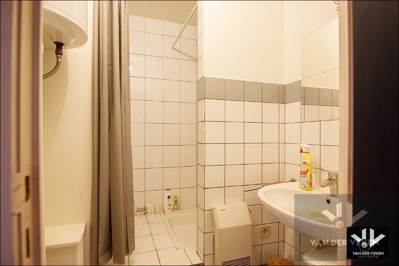LICHTRIJK APPARTEMENT BINNEN DE GROTE RING VAN HASSELT foto 6