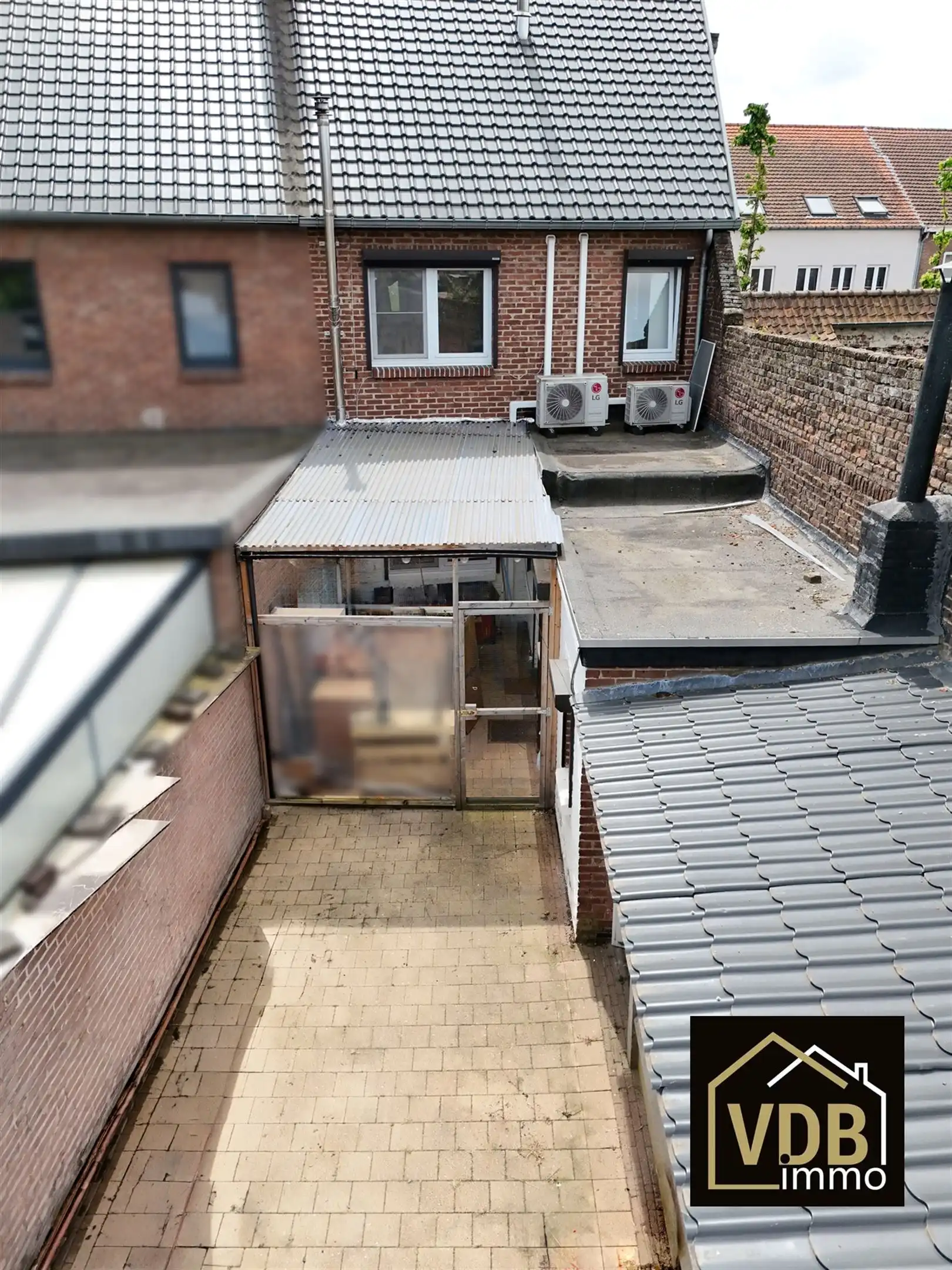 Half open  bebouwing met 3 slaapkamers foto 54