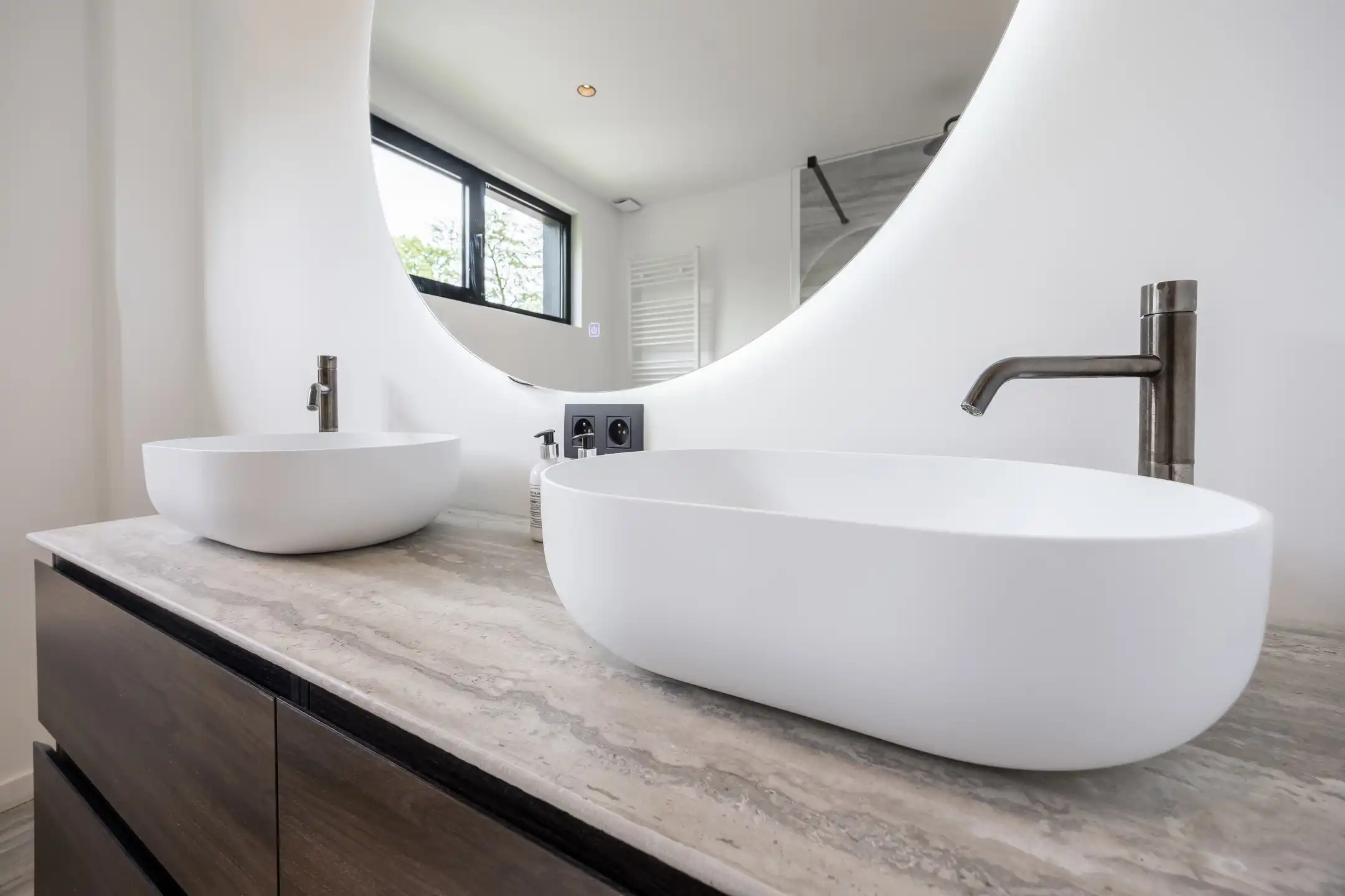 Luxueus gerenoveerd appartement in het gegeerde Brasschaat foto 20