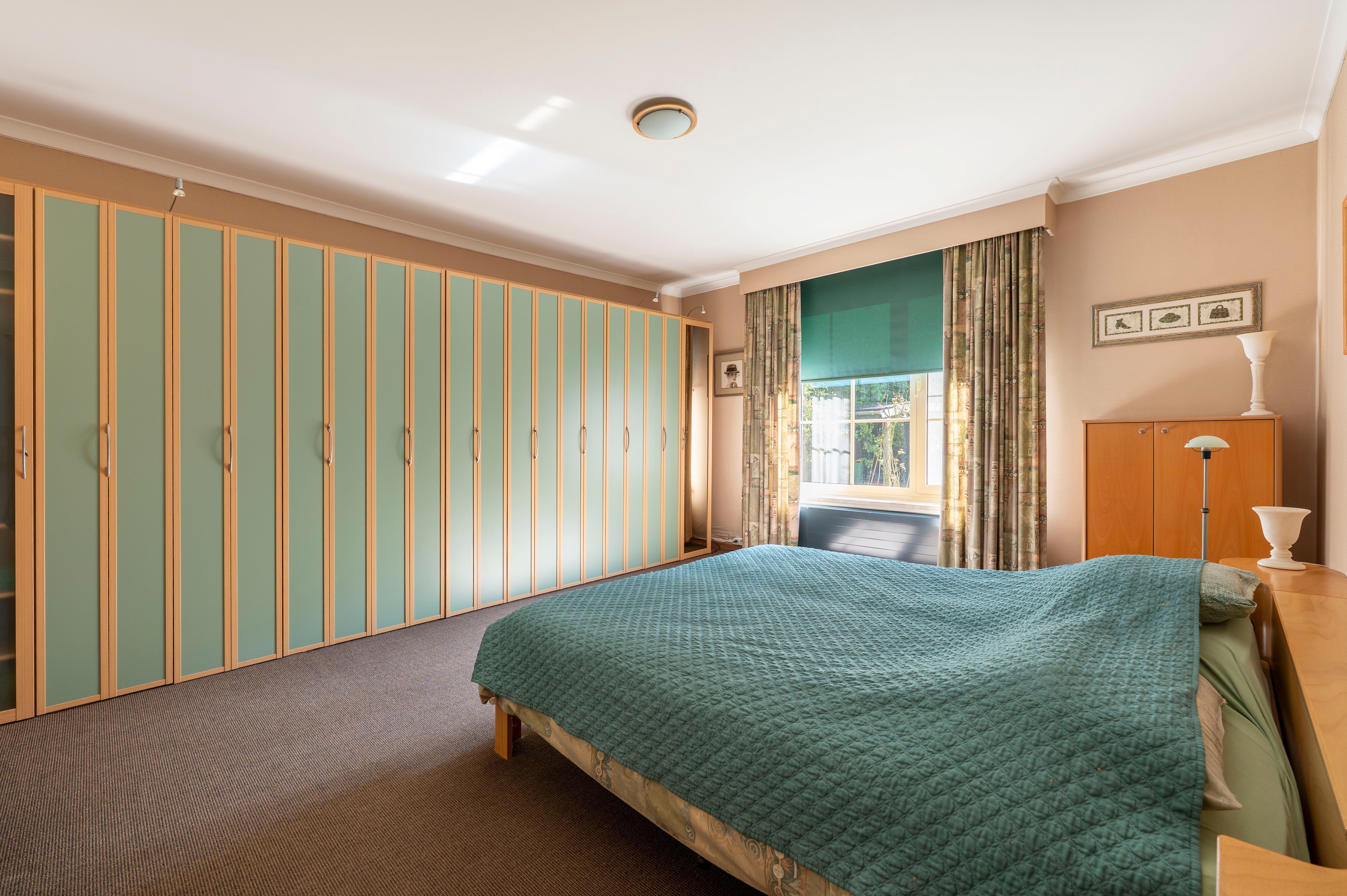 Instapklare laagbouwvilla nabij het centrum van Brasschaat. foto 14