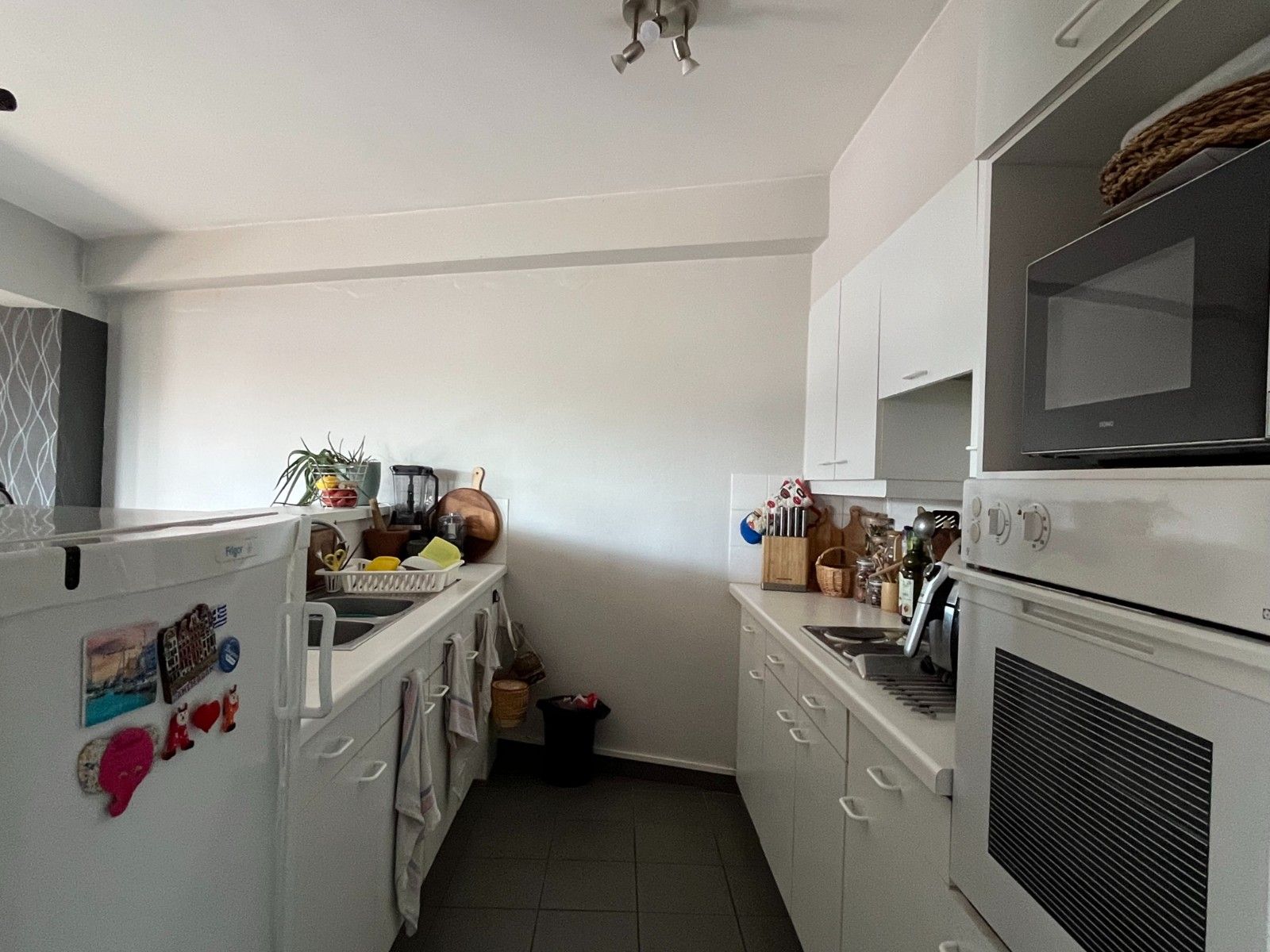 Aangenaam 2-slaapkamerappartement in hartje Waregem foto 5