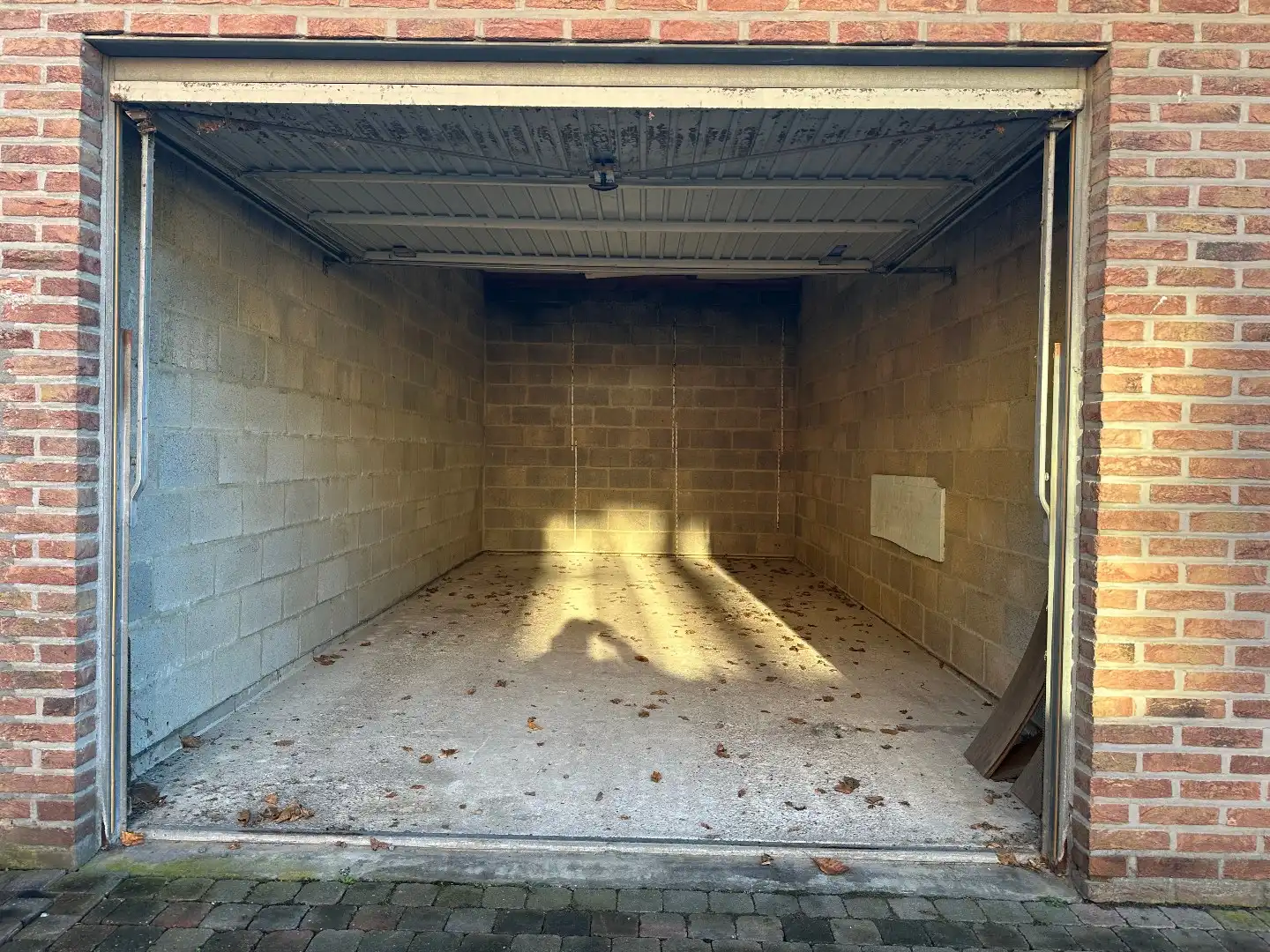 Appartement met 2 slaapkamers, berging en gesloten garage !  foto 19