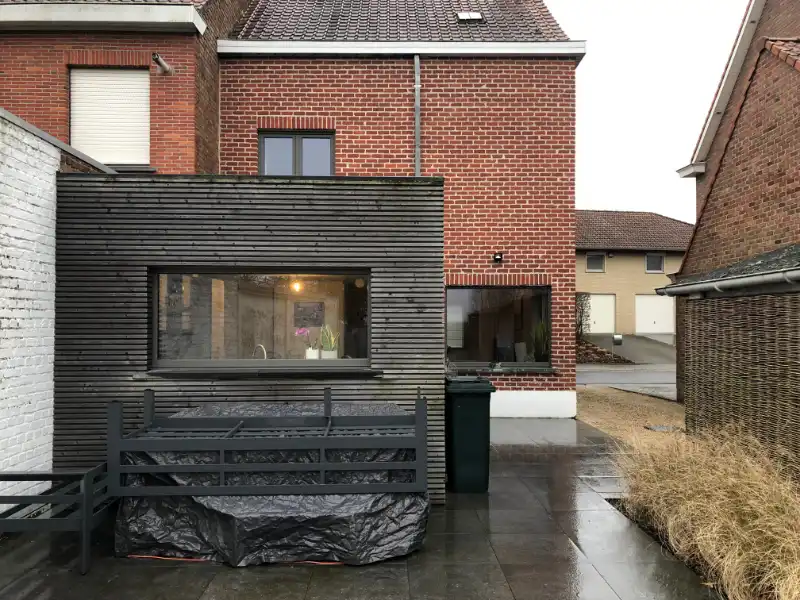 Volledig gerenoveerde woning met 3 slaapkamers en ruime privé-tuin. foto 18