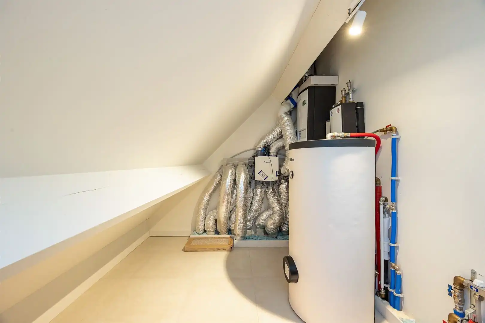 Luxewoning met tuin en privébos foto 23