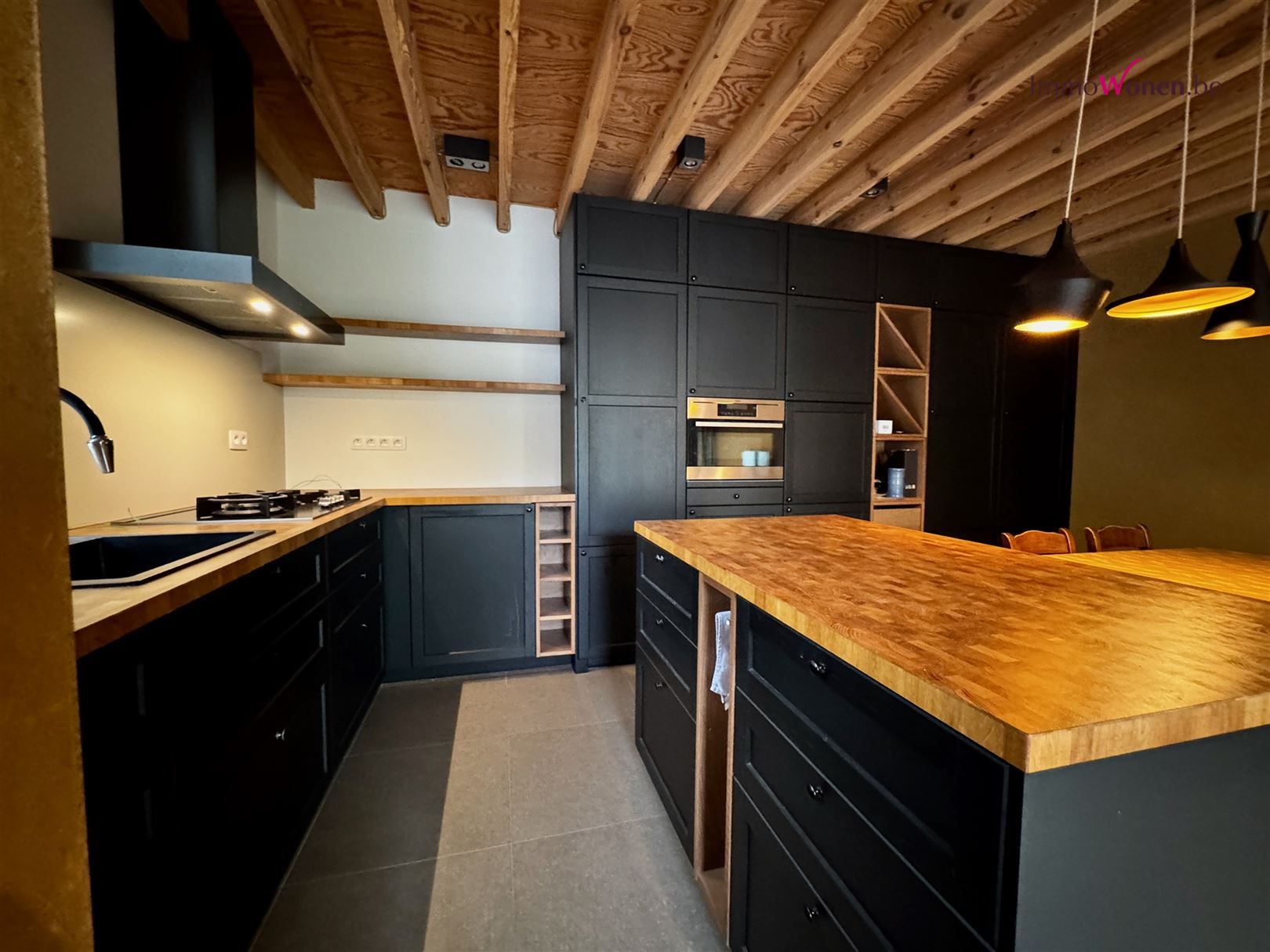 Tinne van ImmoWonen.be verhuurt dit fijne huisje met garage foto 4