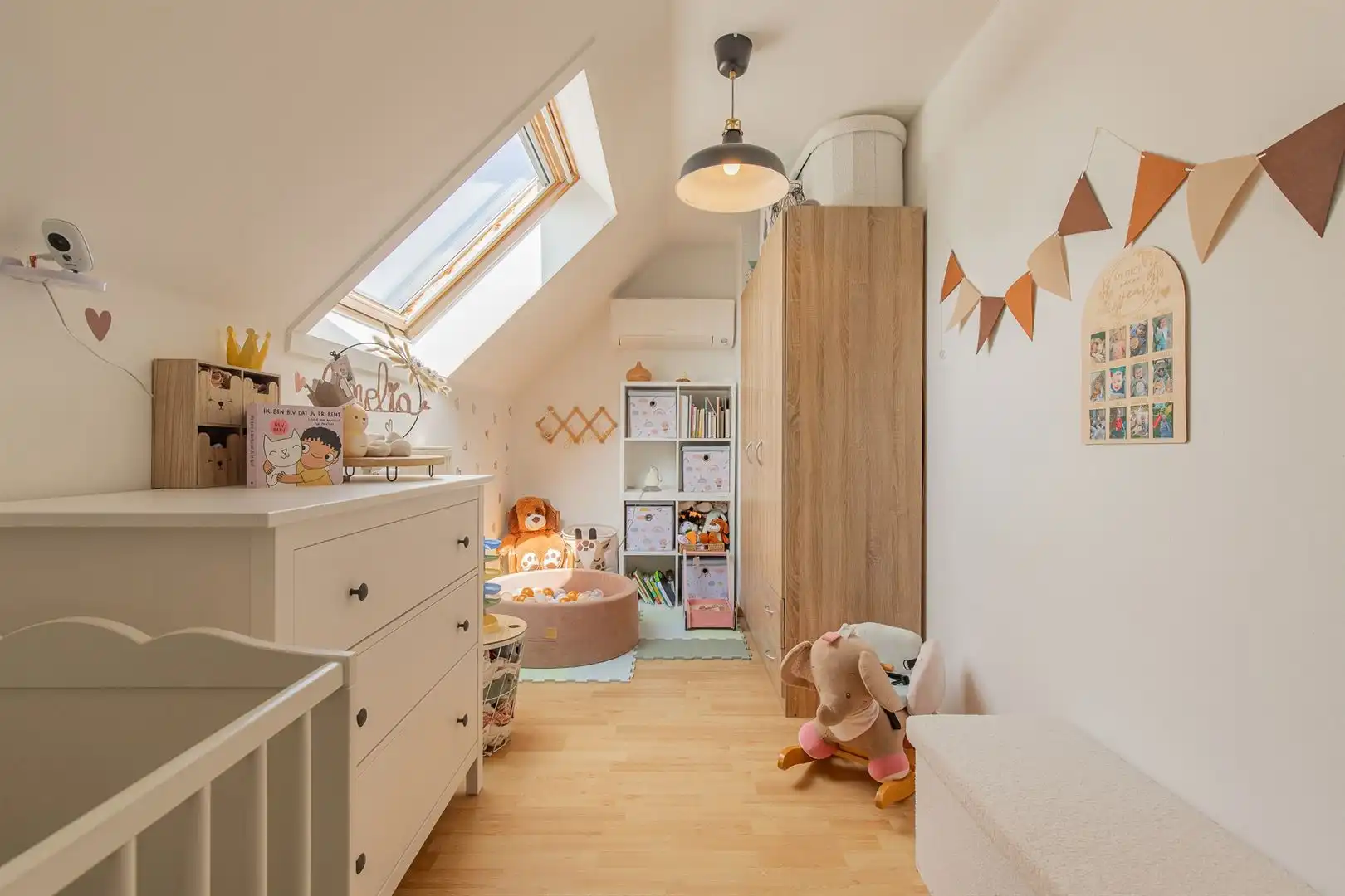 Instapklare HOB met garage op top-locatie in Oudegem foto 13