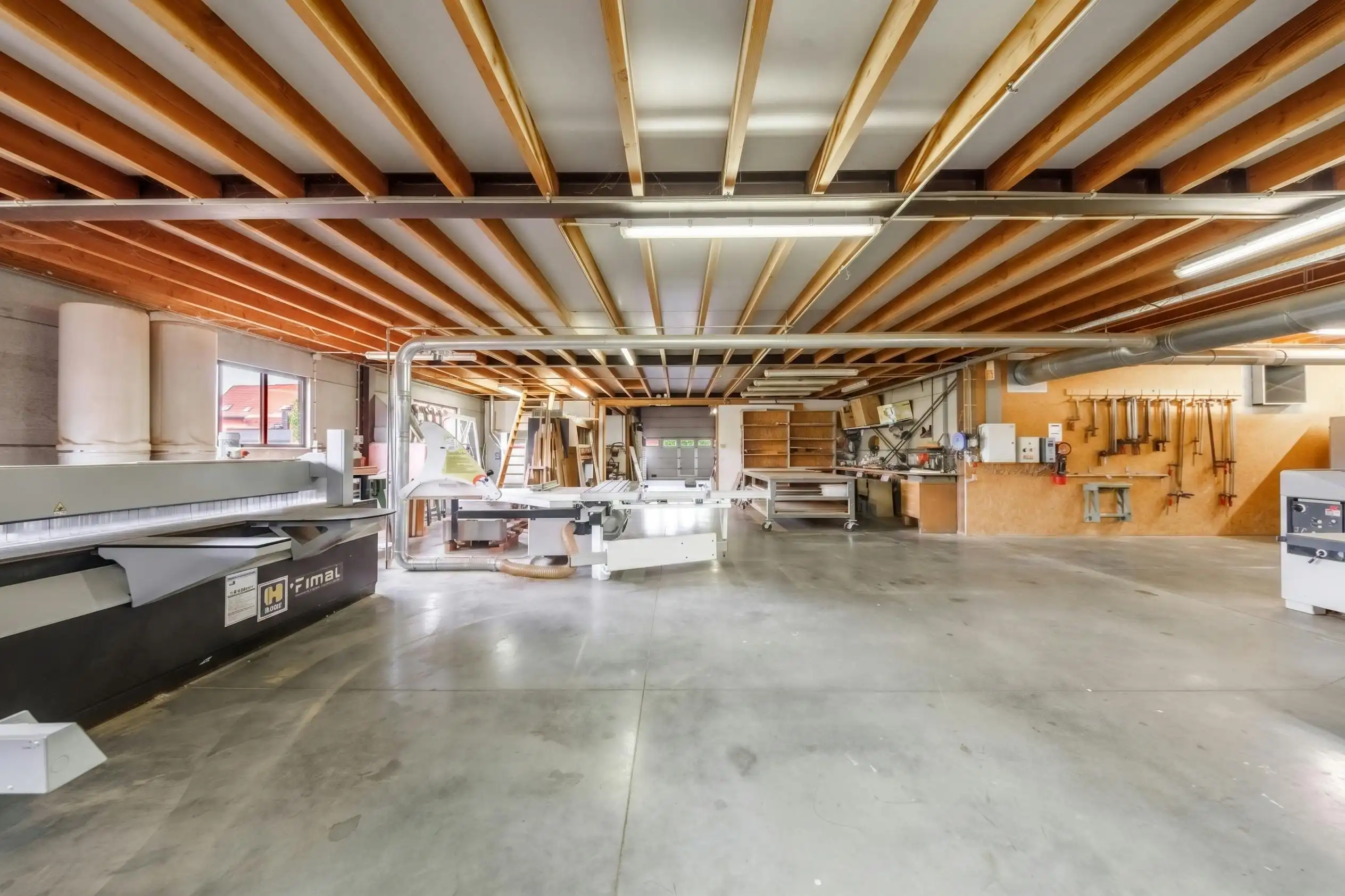 Woning met loods (550 m²) & showroom te Zonnebeke foto 9