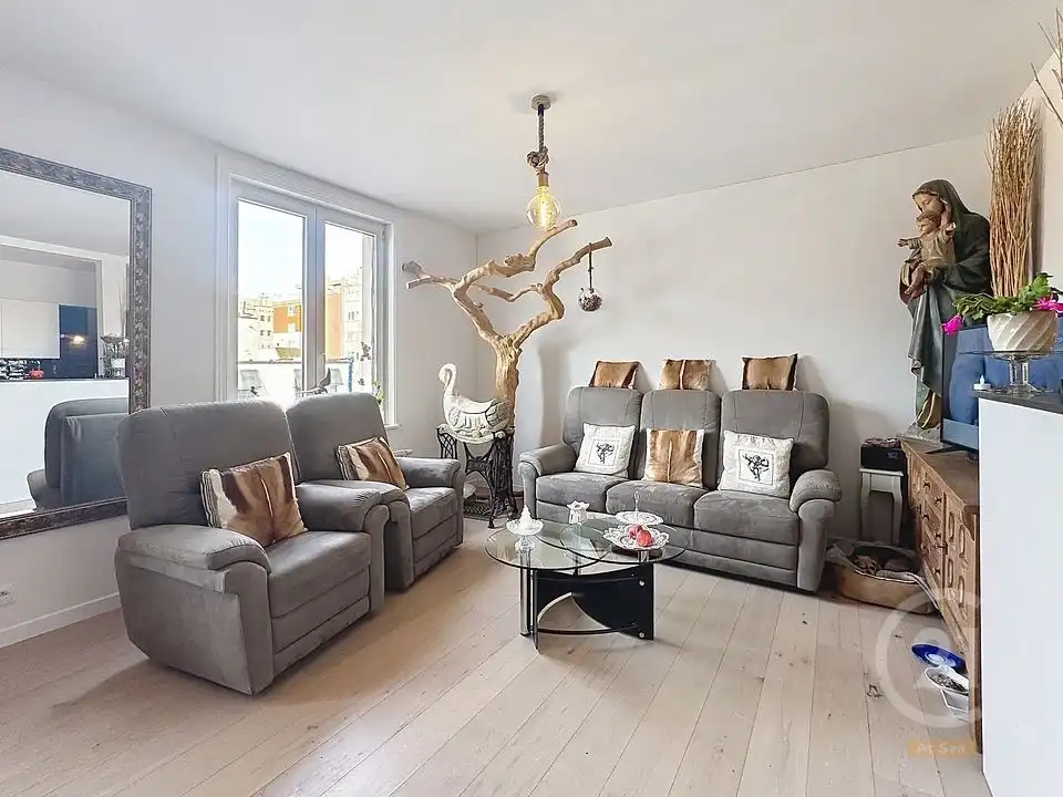 Ruim duplex appartement op topligging in Middelkerke foto 3