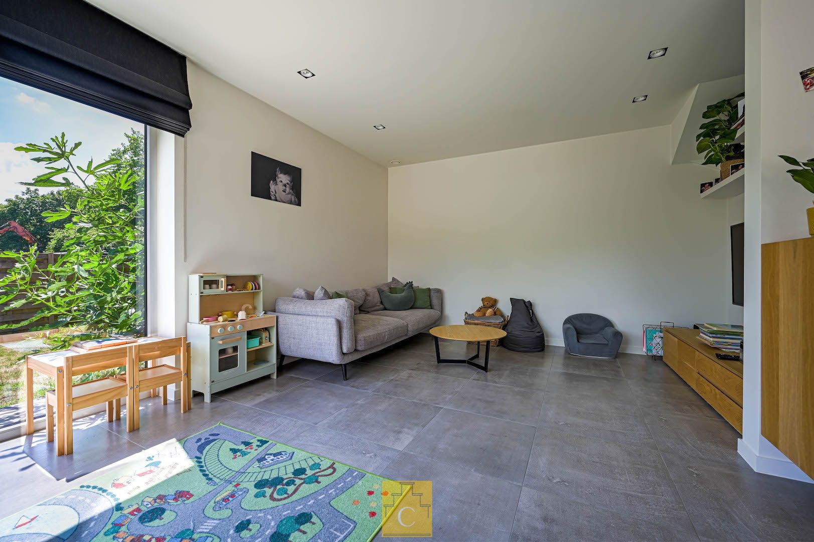 Moderne en energiezuinige (label A) gezinswoning te Oostkamp foto 4