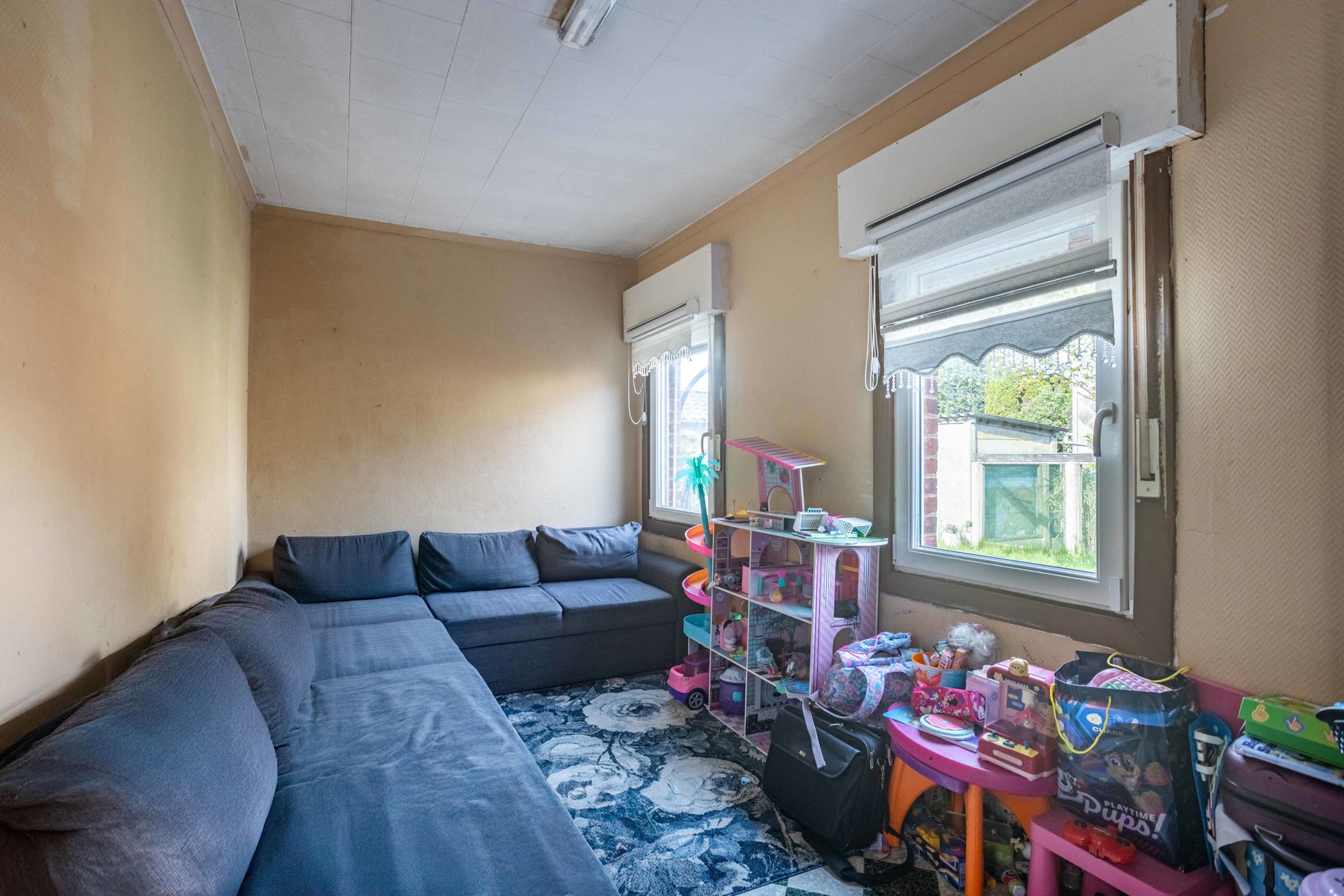 Goed gelegen 3-gevel woning met garage. foto 12