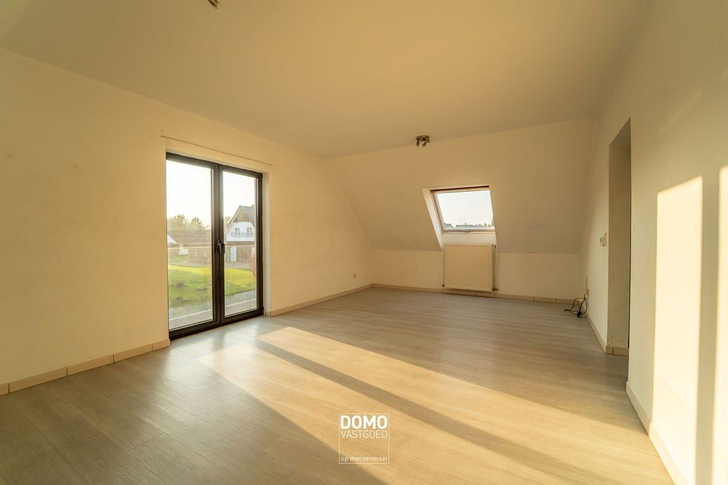 Instapklaar appartement met garage, rustig gelegen. foto 4