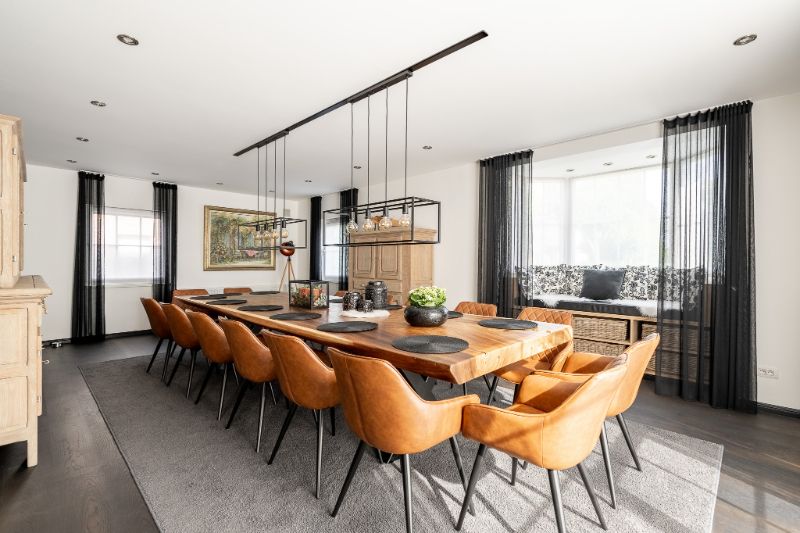 Charmante villa met zwembad, 5 slaapkamers in een rustige buurt! foto 5