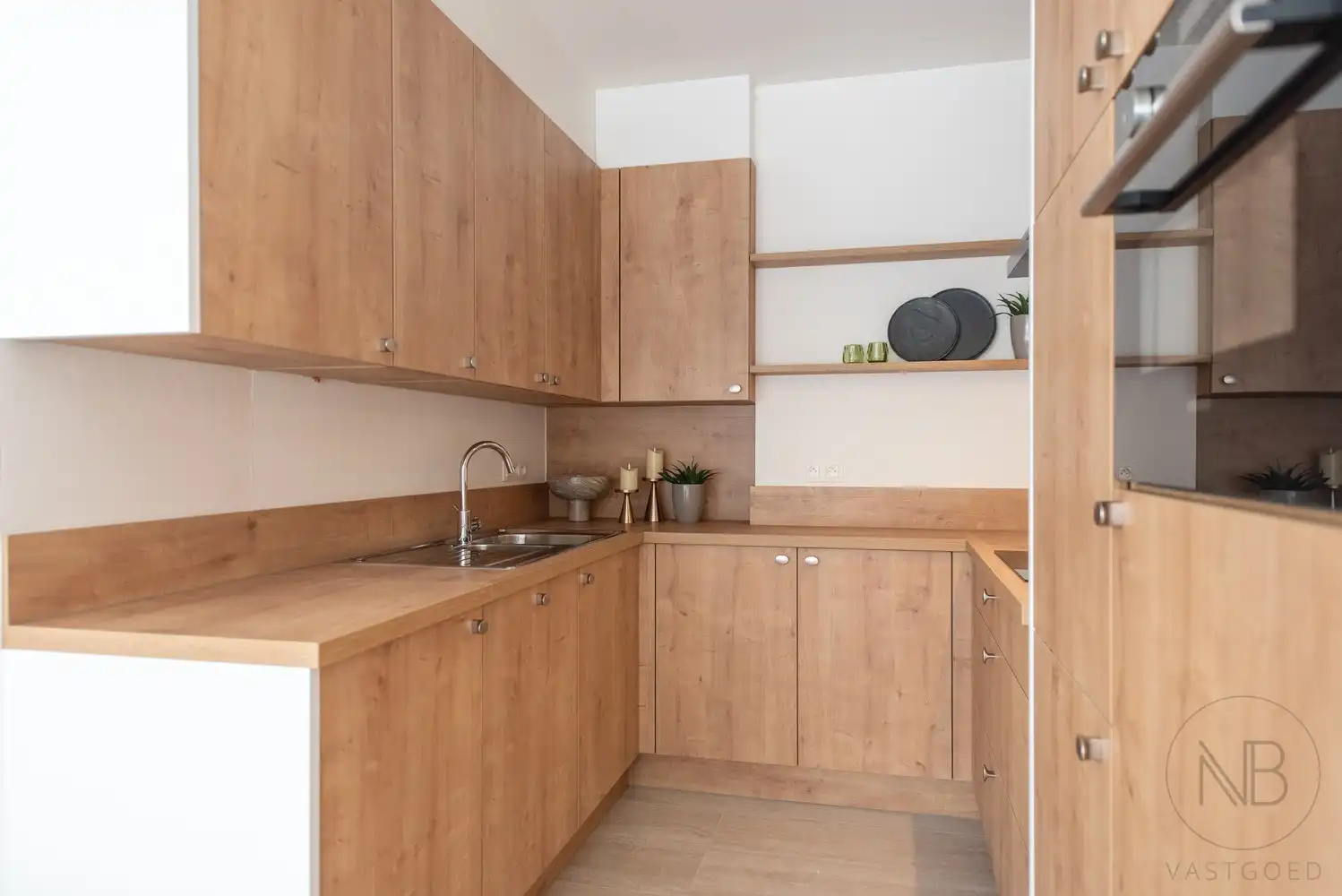 Nieuwbouwappartement met 2 parkeerplaatsen foto 18