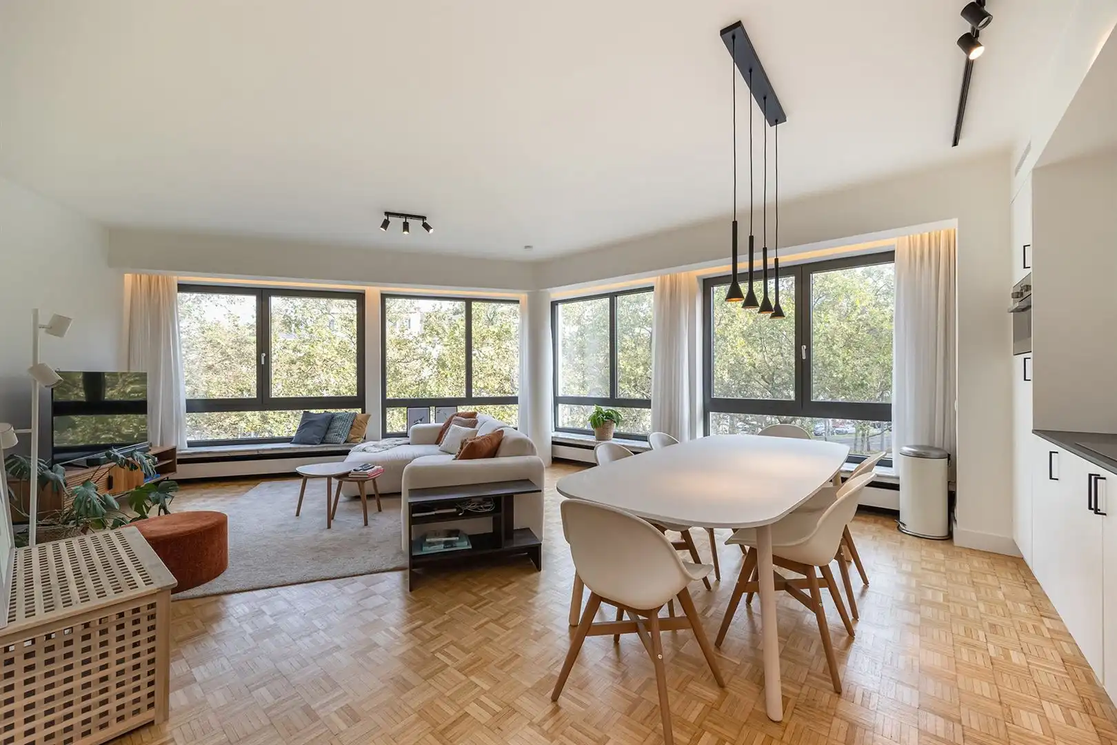 Gerenoveerd 3 slp appartement op 't Zuid foto 2
