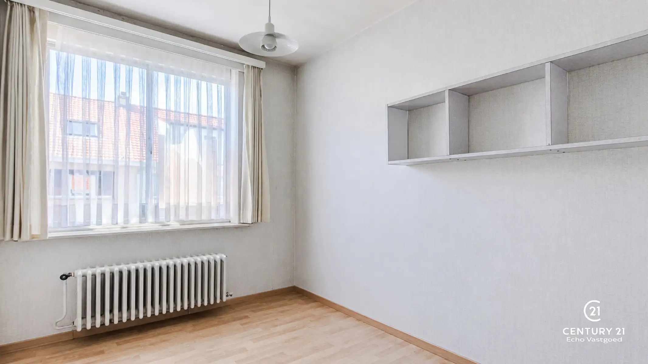 Karaktervolle te renoveren halfopen bebouwing op toplocatie foto 16