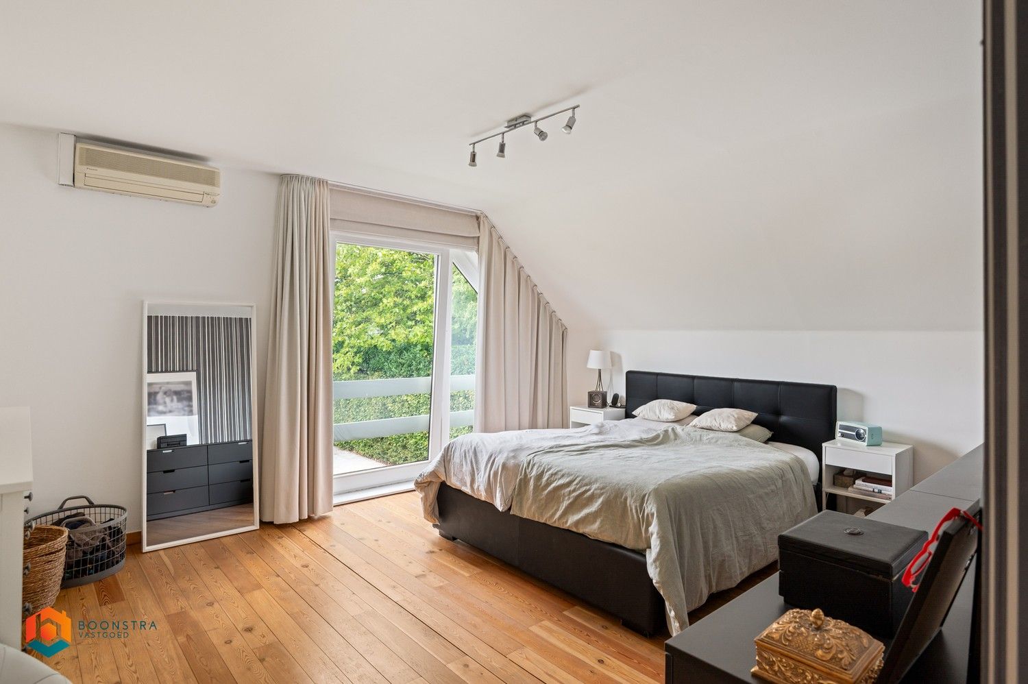 Charmante villa met 2 slpkrs, zwembad en poolhouse op 735 m² te Koningshooikt foto 17