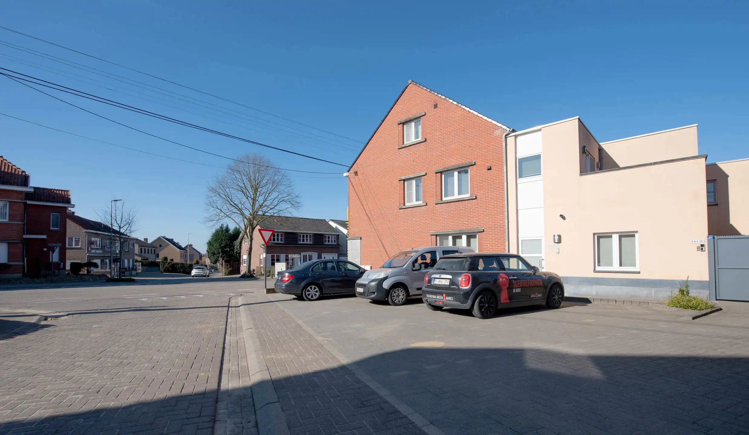 Handelspand met woonst foto 9