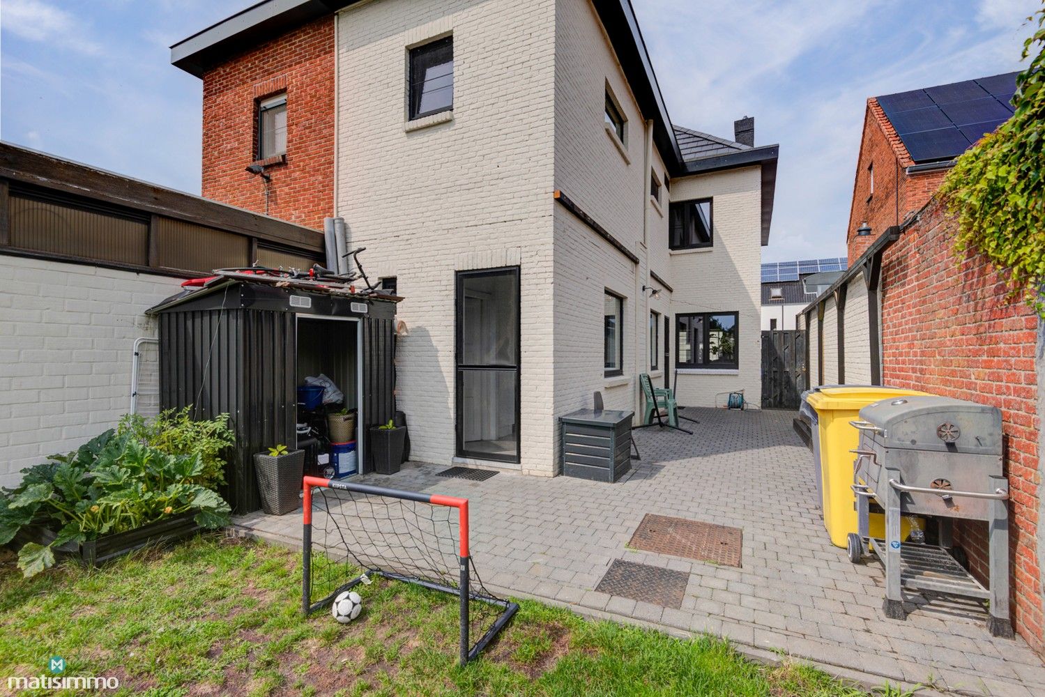 VERRASSEND, KARAKTERISTIEKE WONING IN HALFOPEN BEBOUWING MET 4 SLAAPKAMERS IN BALEN foto 26