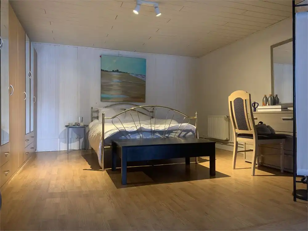 Gemeubeld appartement met 2 SLPKS te Eernegem foto 7