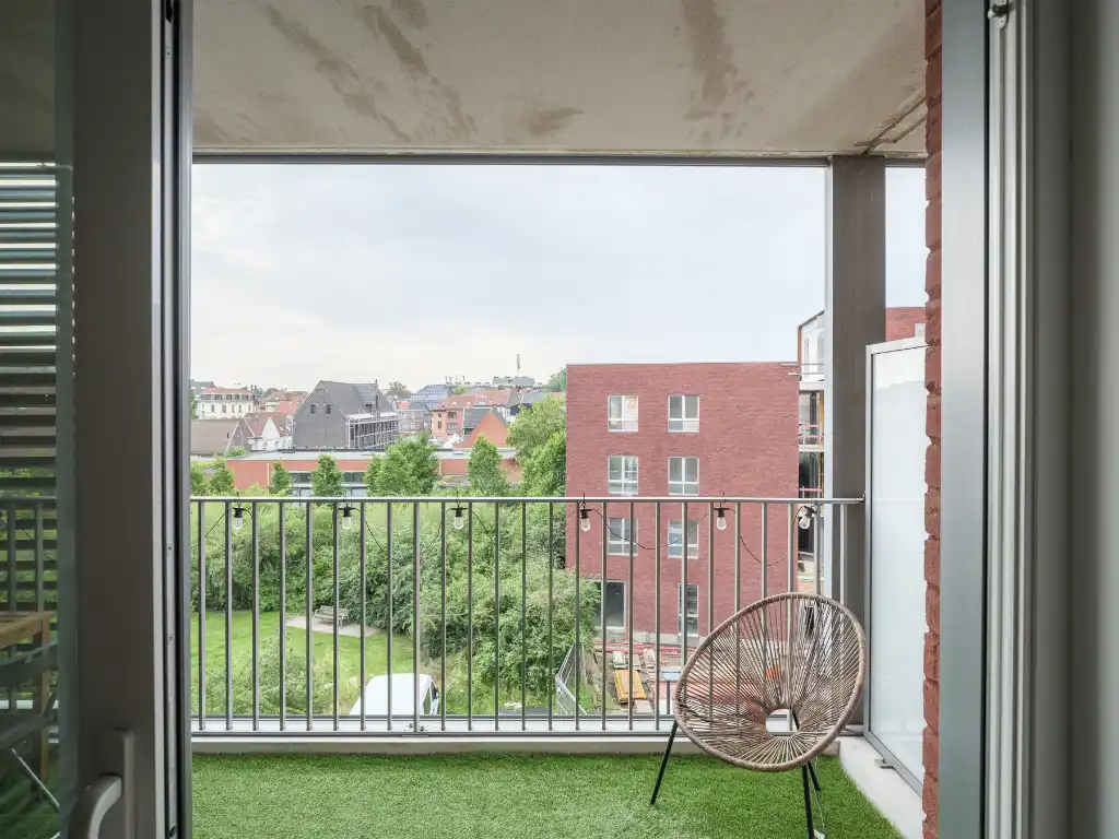Lichtrijk appartement met ruim zonneterras en open groen zicht op toplocatie aan Dok Noord. Mogelijkheid aankoop autostaanplaats! foto 4