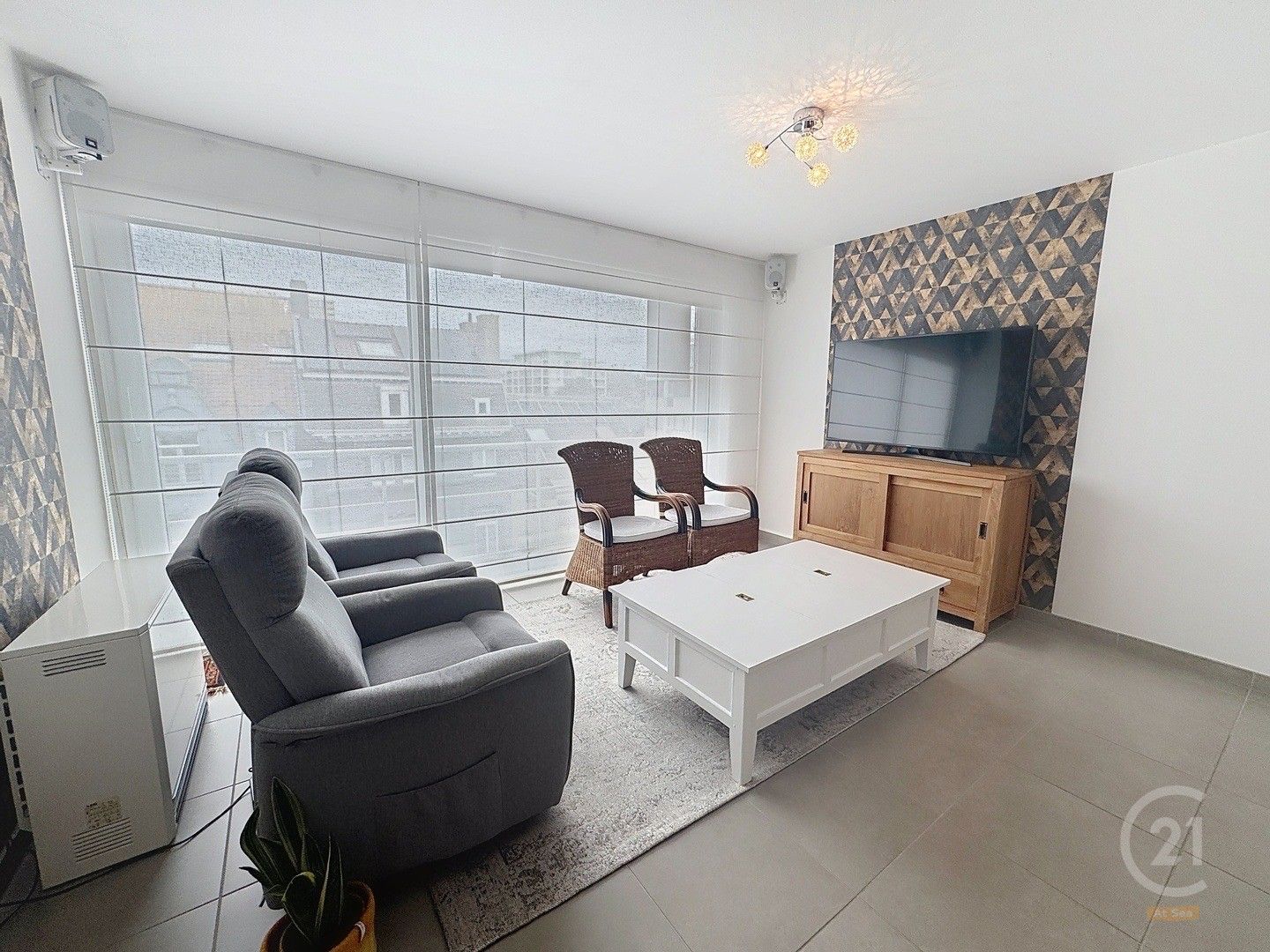 Instapklaar appartement met terras in Oostende foto 5
