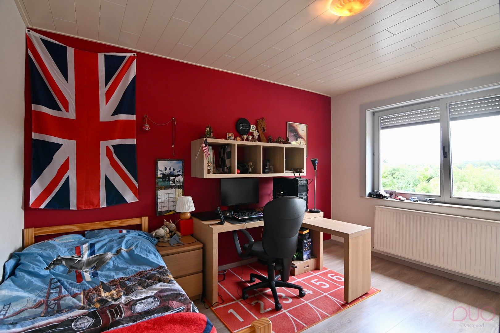 Instapklare halfopen bebouwing met drie slaapkamers en twee badkamers, vlakbij Provinciaal domein Nieuwenhoven foto 11