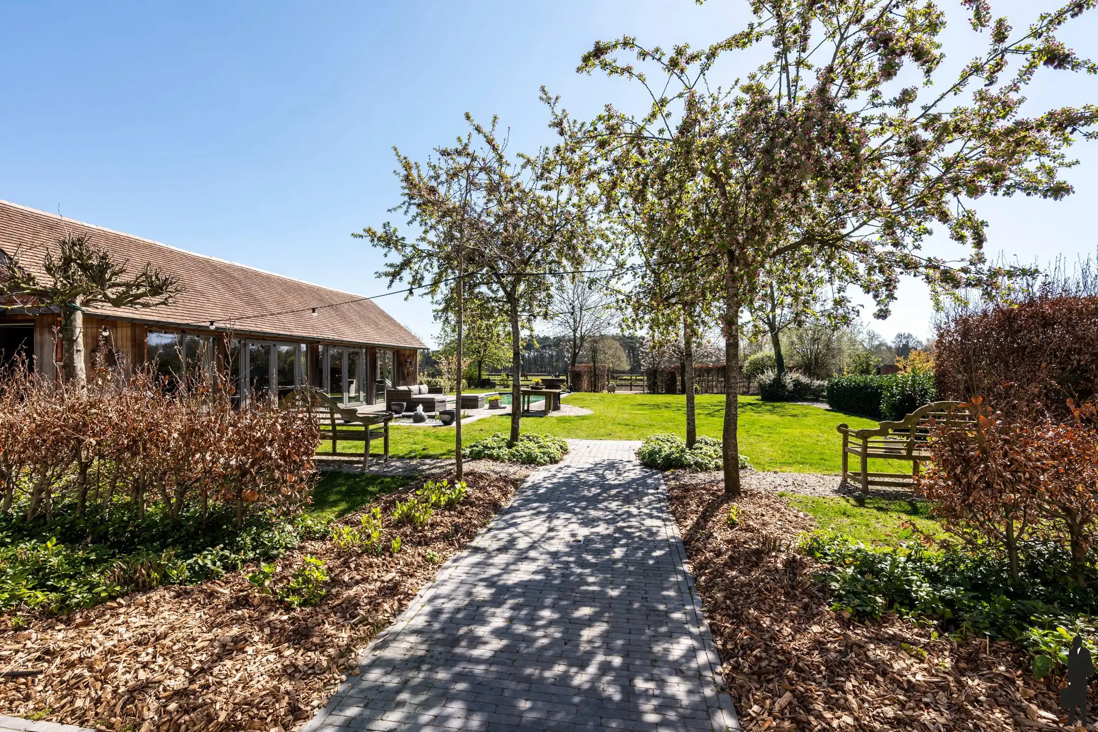 Uitzonderlijk gelegen paardeneigendom op ca. 2 hectare foto 24