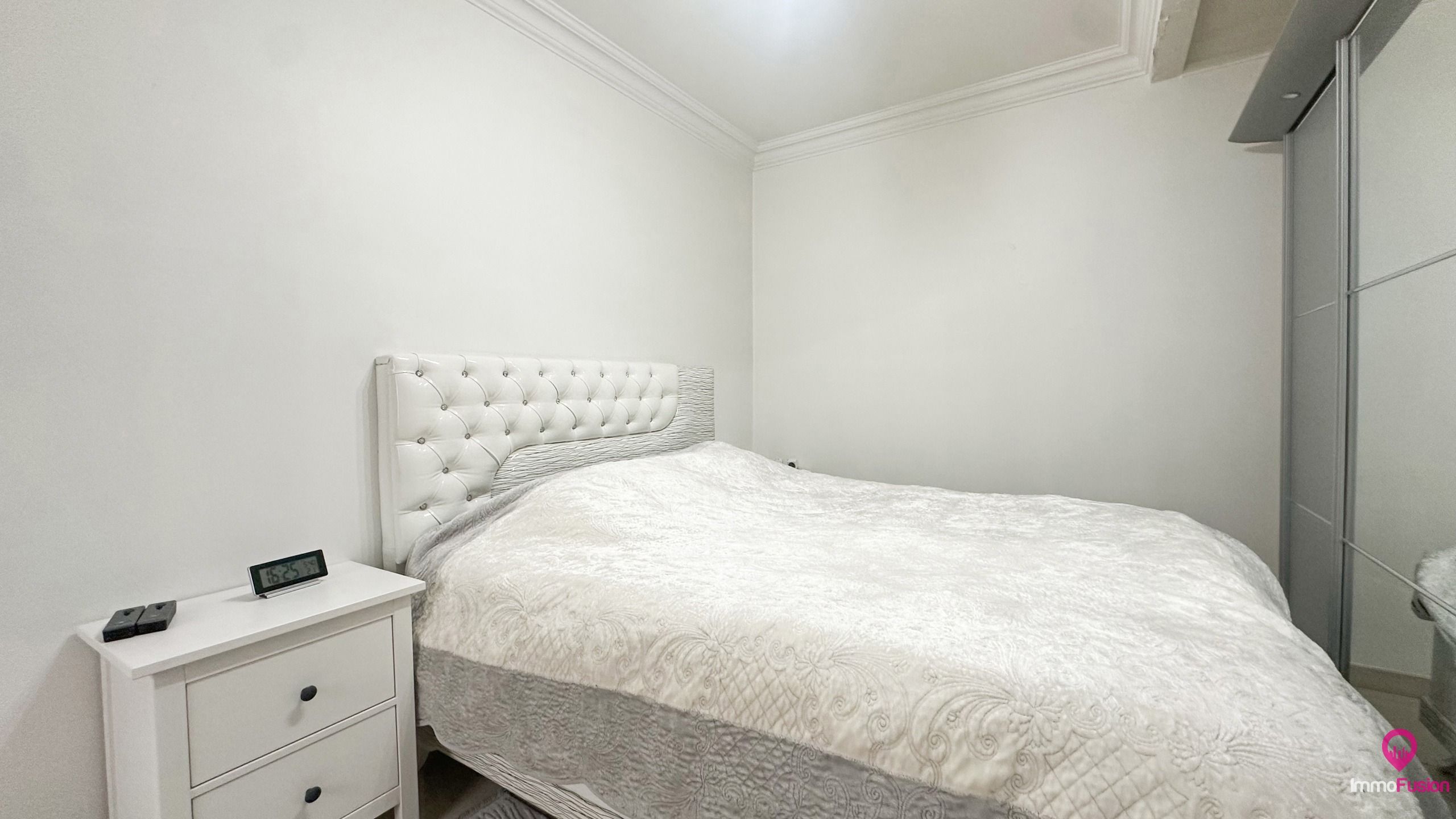  Handelspand met gerenoveerd appartement en kangoeroewoning! foto 10