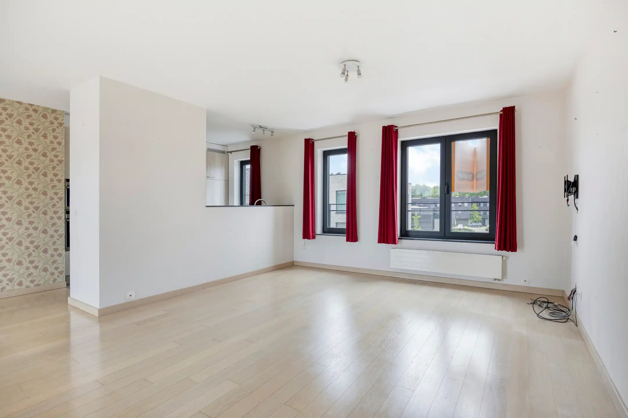 Zeer ruim appartement met 2 slaapkamers & prachtig terras foto 2