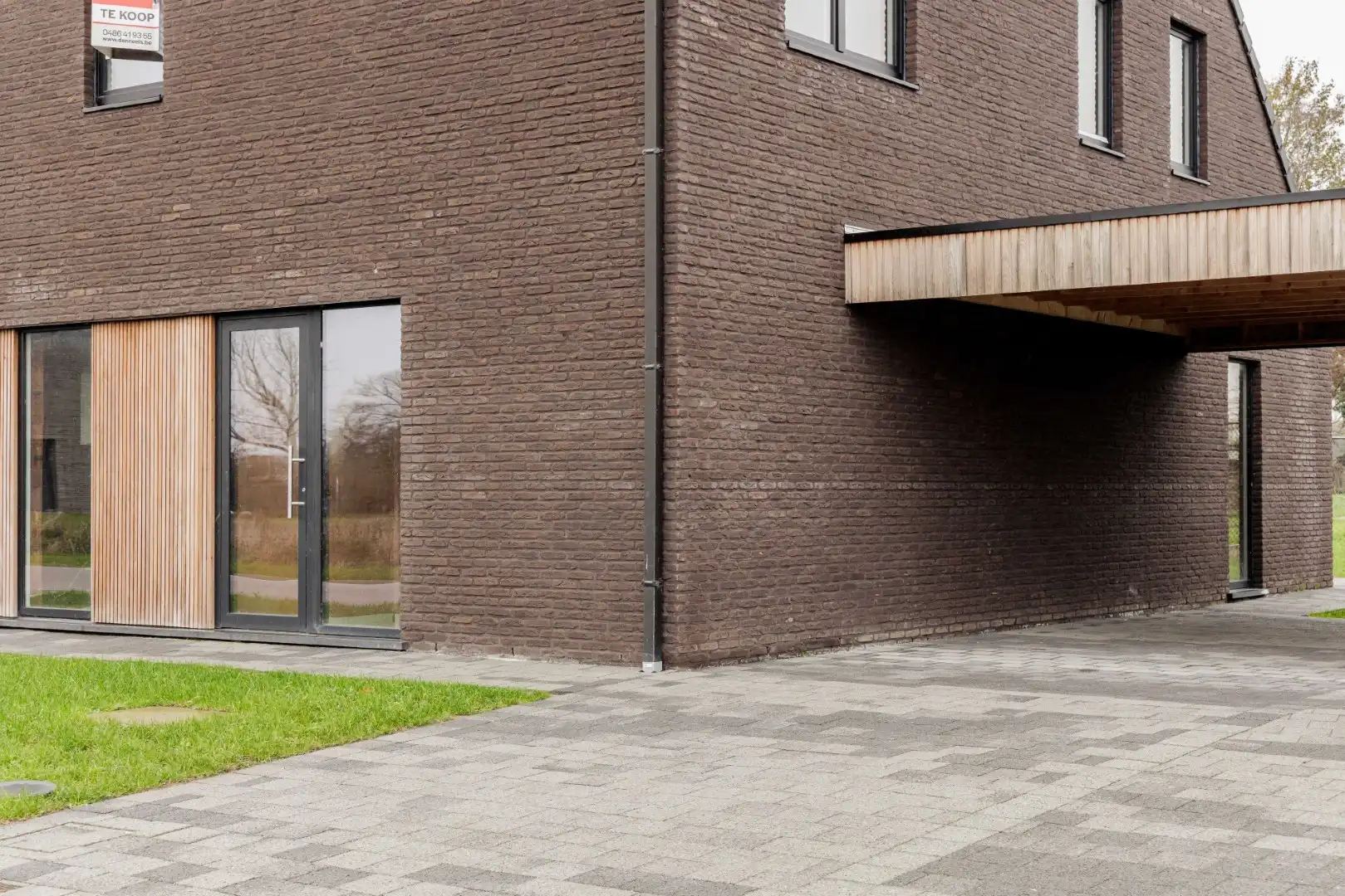 Energiezuinige halfopen bebouwing met prachtig zicht foto 7