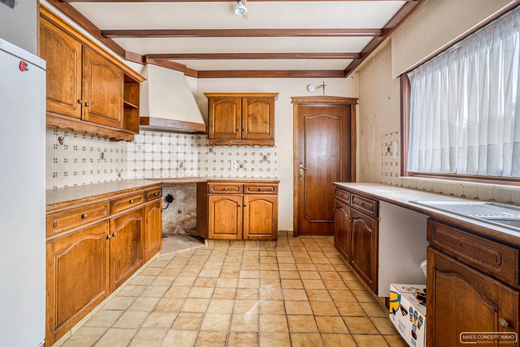 Ruime woning met magazijn te koop te Vichte foto 8
