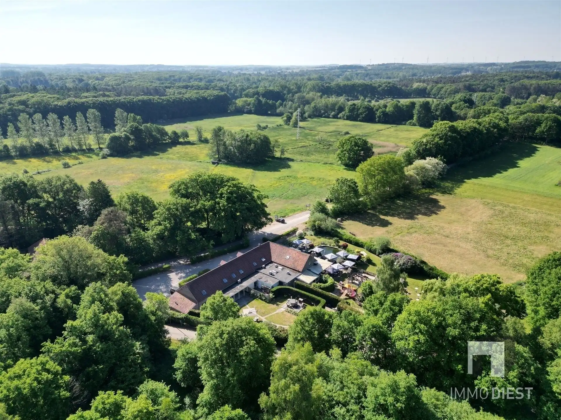 Brasserie - restaurant - feestzaal - privéwoonst foto 68