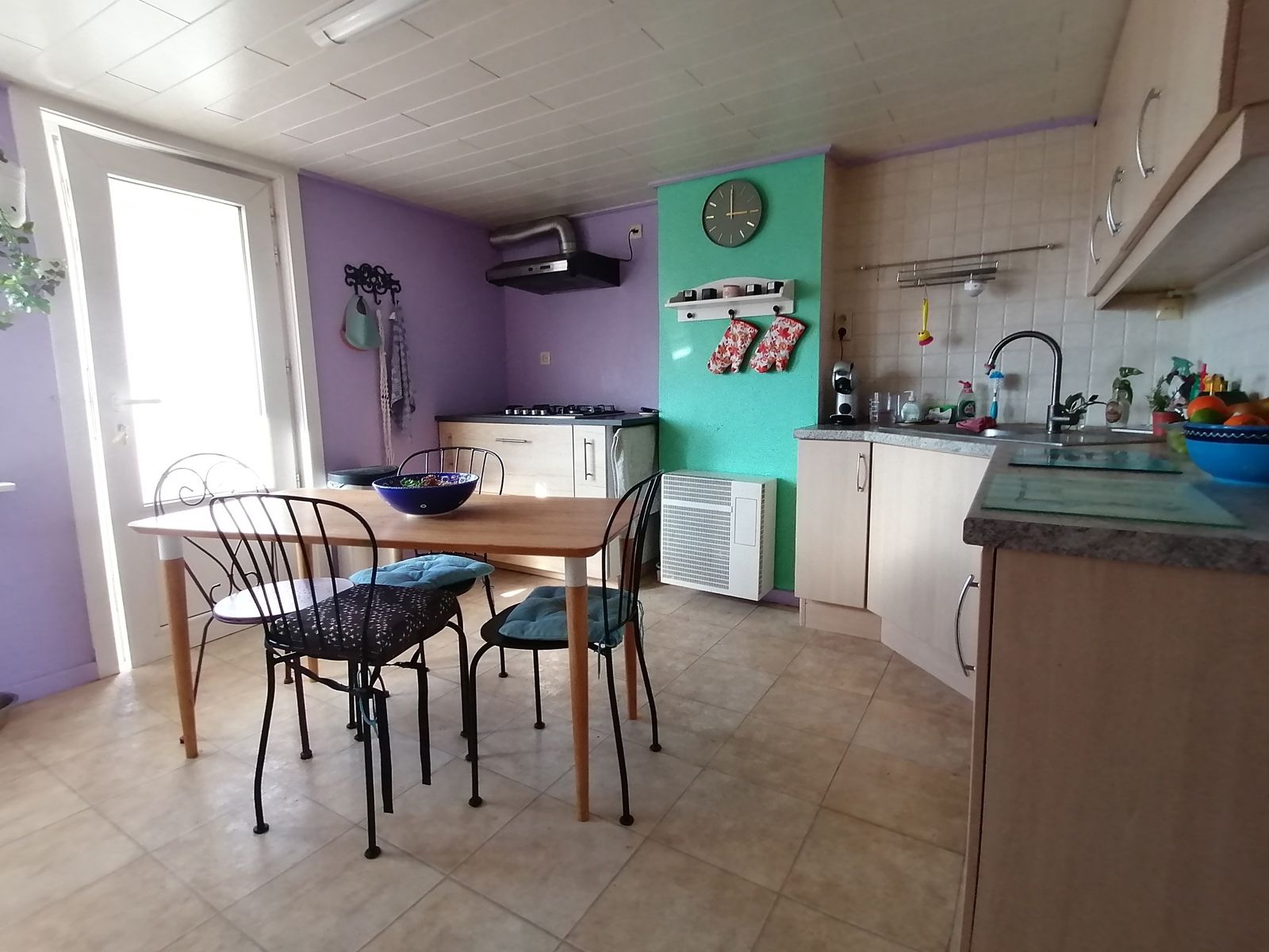 Gebouw bestaande uit handelspand - Woning en studio. foto 16