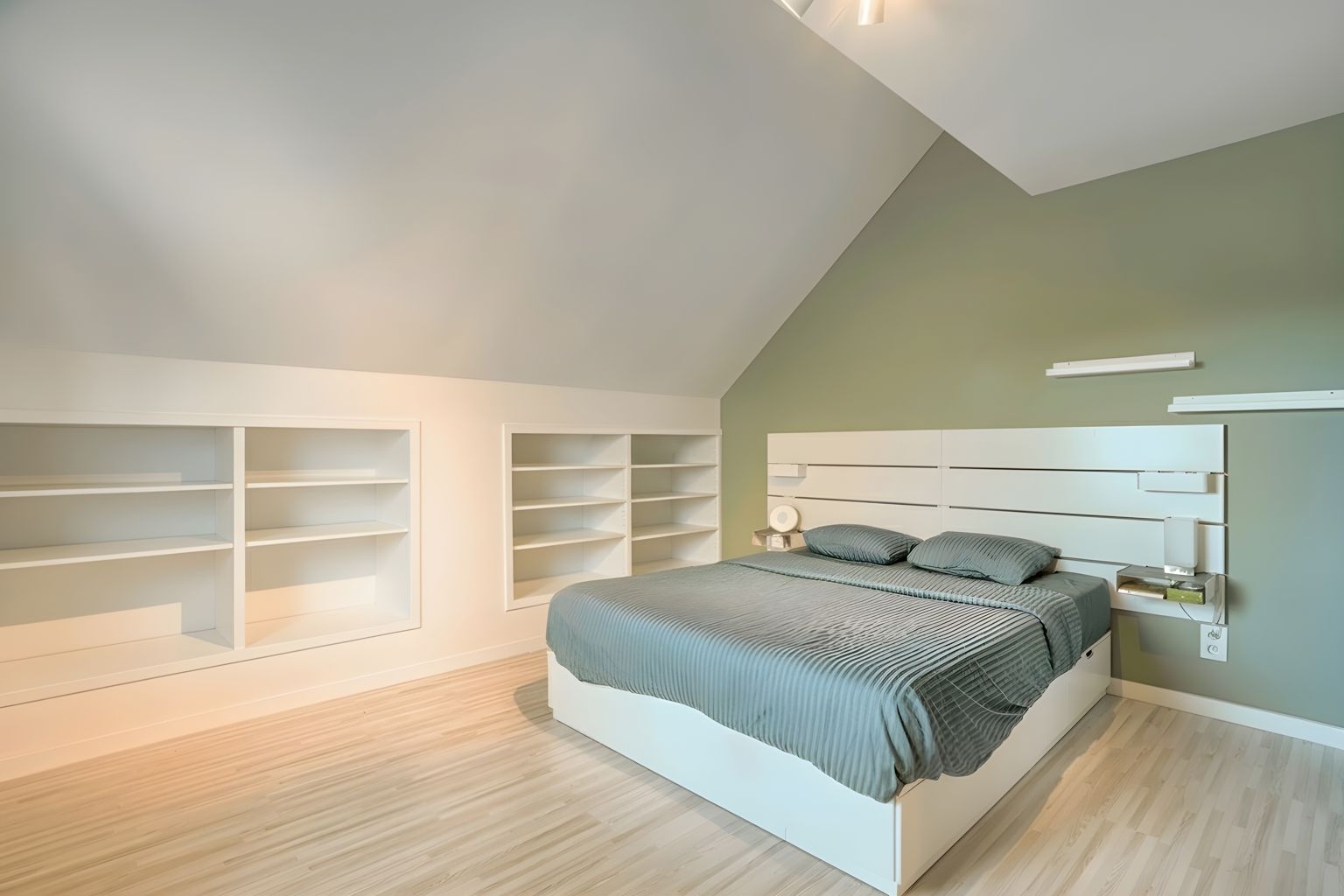 RECENTE WOONST IN PERFECTE STAAT foto 18