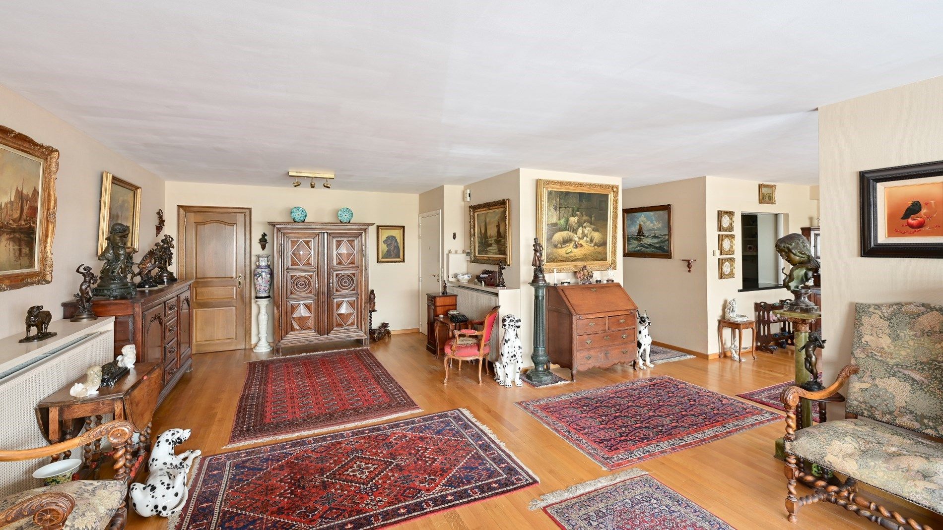 Ruim woonappartement met prachtig zonneterras (30m²) gelegen vlakbij de Dumortierlaan. foto 7