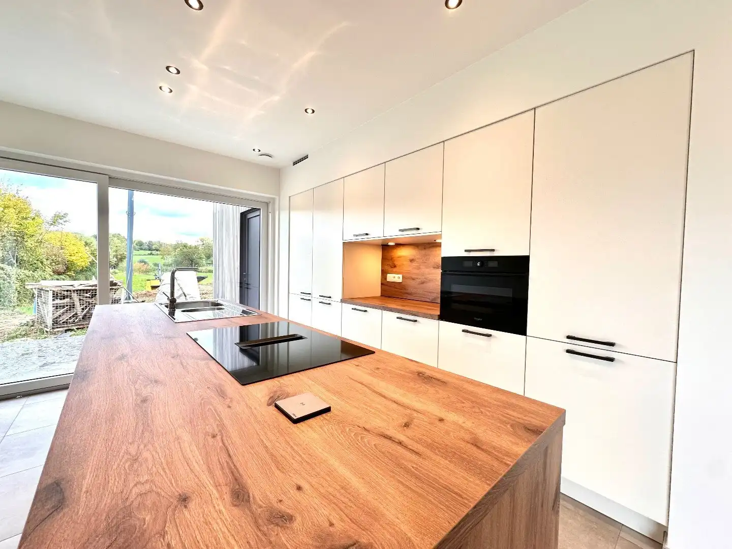 Te huur: prachtige nieuwbouwwoning in groene omgeving te Voeren foto 8