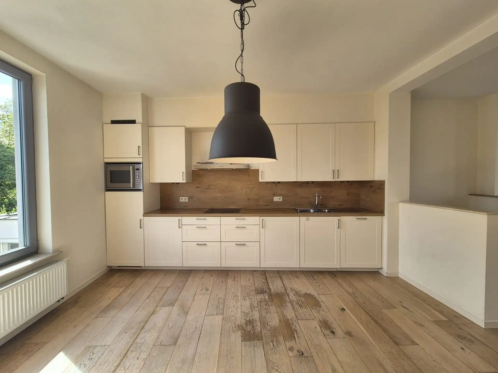 Verrassend ruim gelegen appartment met zicht op het water.  foto 12