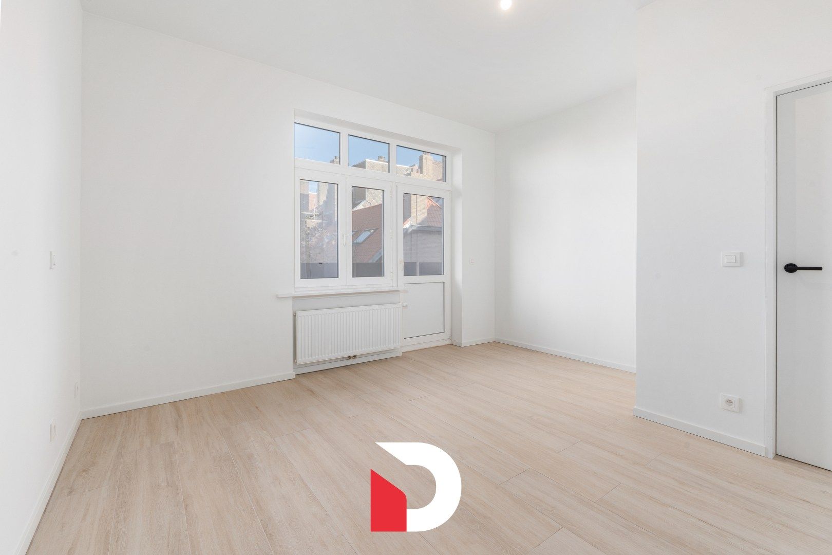 Gerenoveerd appartement 2 slk met zicht op Graaf Visartpark foto 9