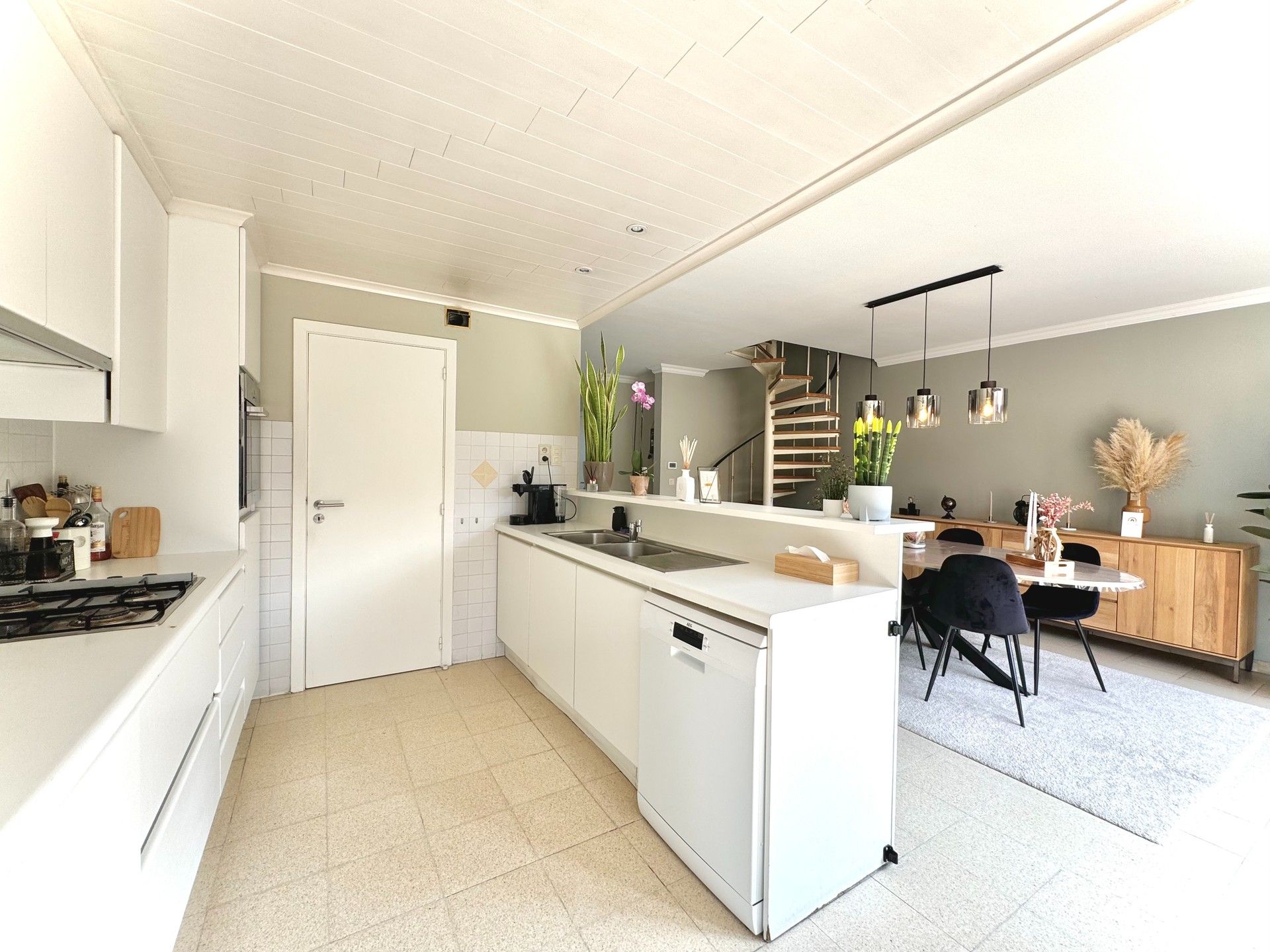 RUIME WONING - 5 SLPKS - TUIN & GARAGE foto 15