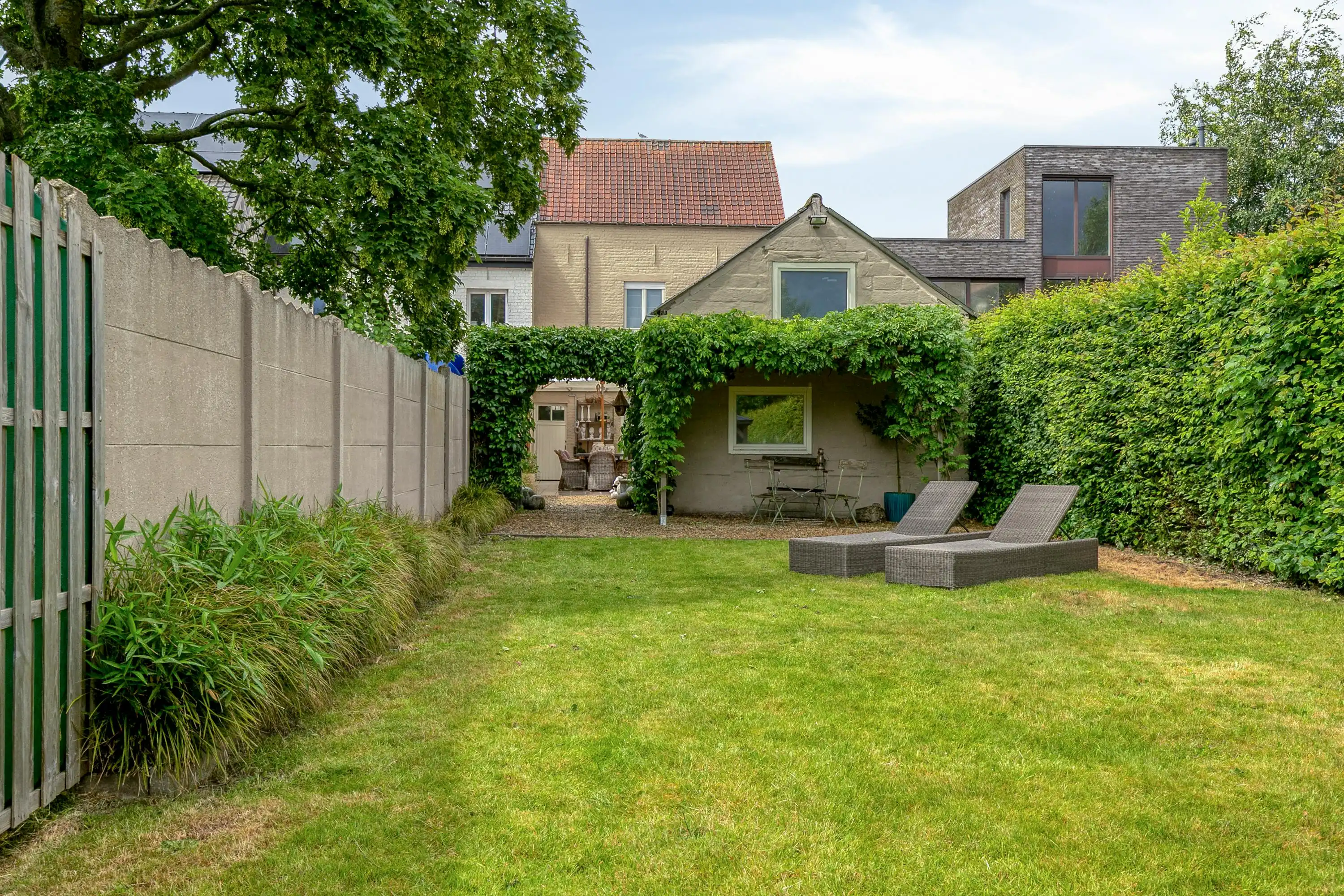 Karaktervol huis te koop in centrum Bachte-Maria-Leerne foto 22