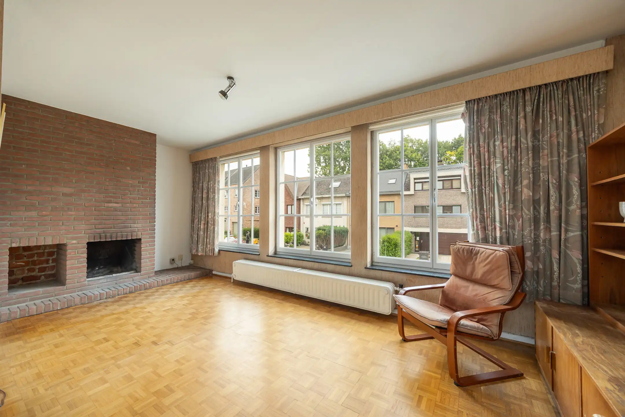 Te moderniseren woning met 3 slaapkamers in een rustige wijk foto 4