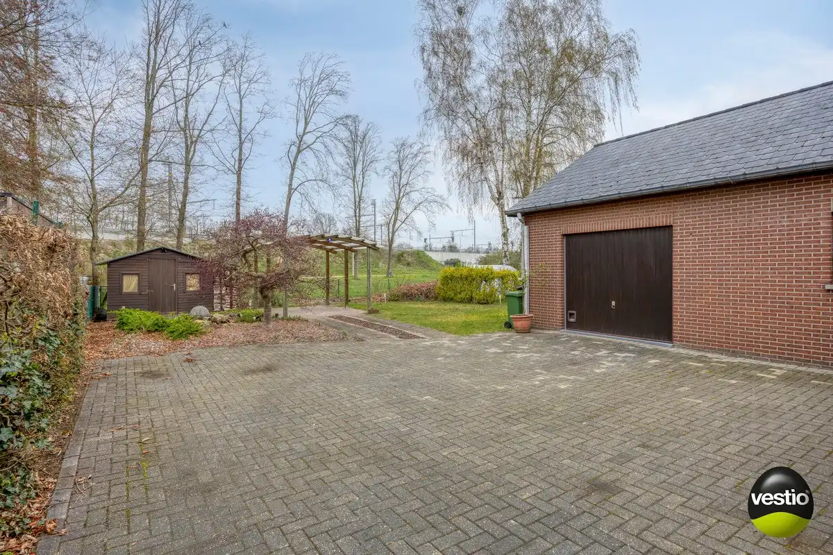 Gelijkvloerse woning met 3 slaapkamers, zonnepanelen en tuin op residentiële, rustige ligging. foto 20