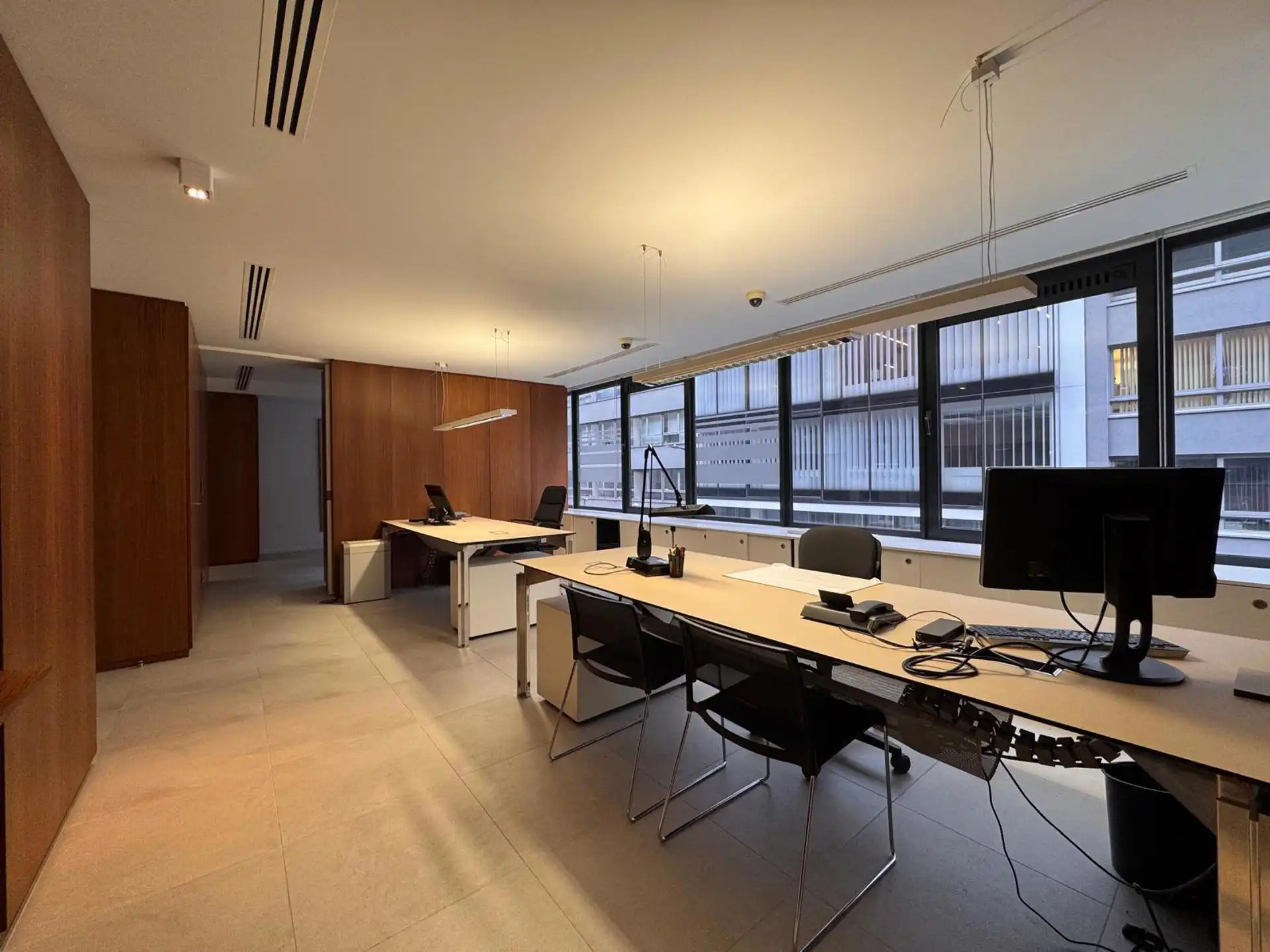 Instapklaar kantoor in de Diamantwijk te Antwerpen foto 5