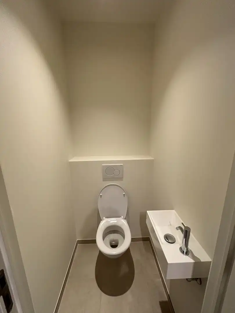 Nieuwbouw 2-slaapkamerappartement met terras foto 18