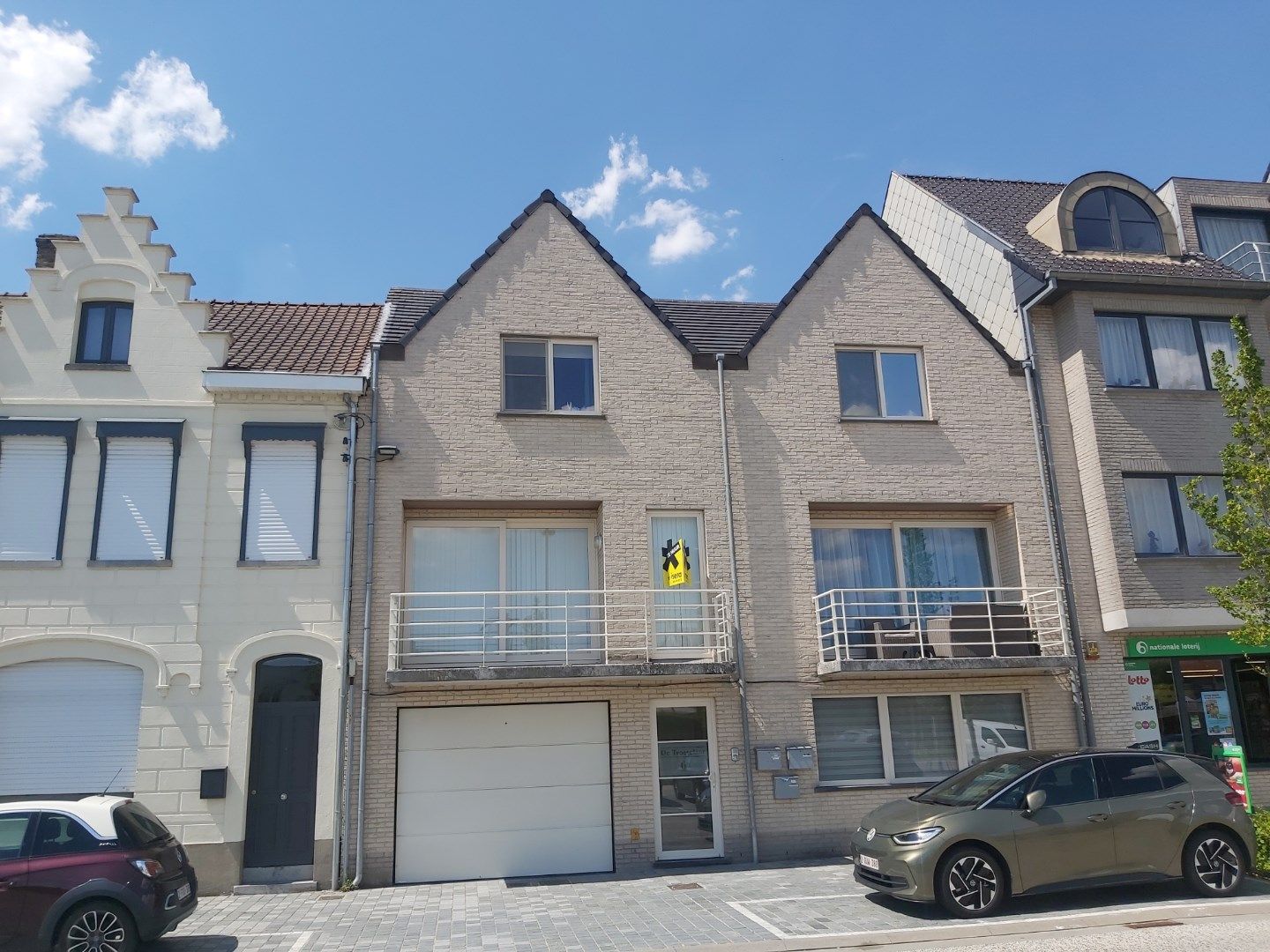 Instapklaar duplex-appartement met 2 slaapkamers foto {{pictureIndex}}