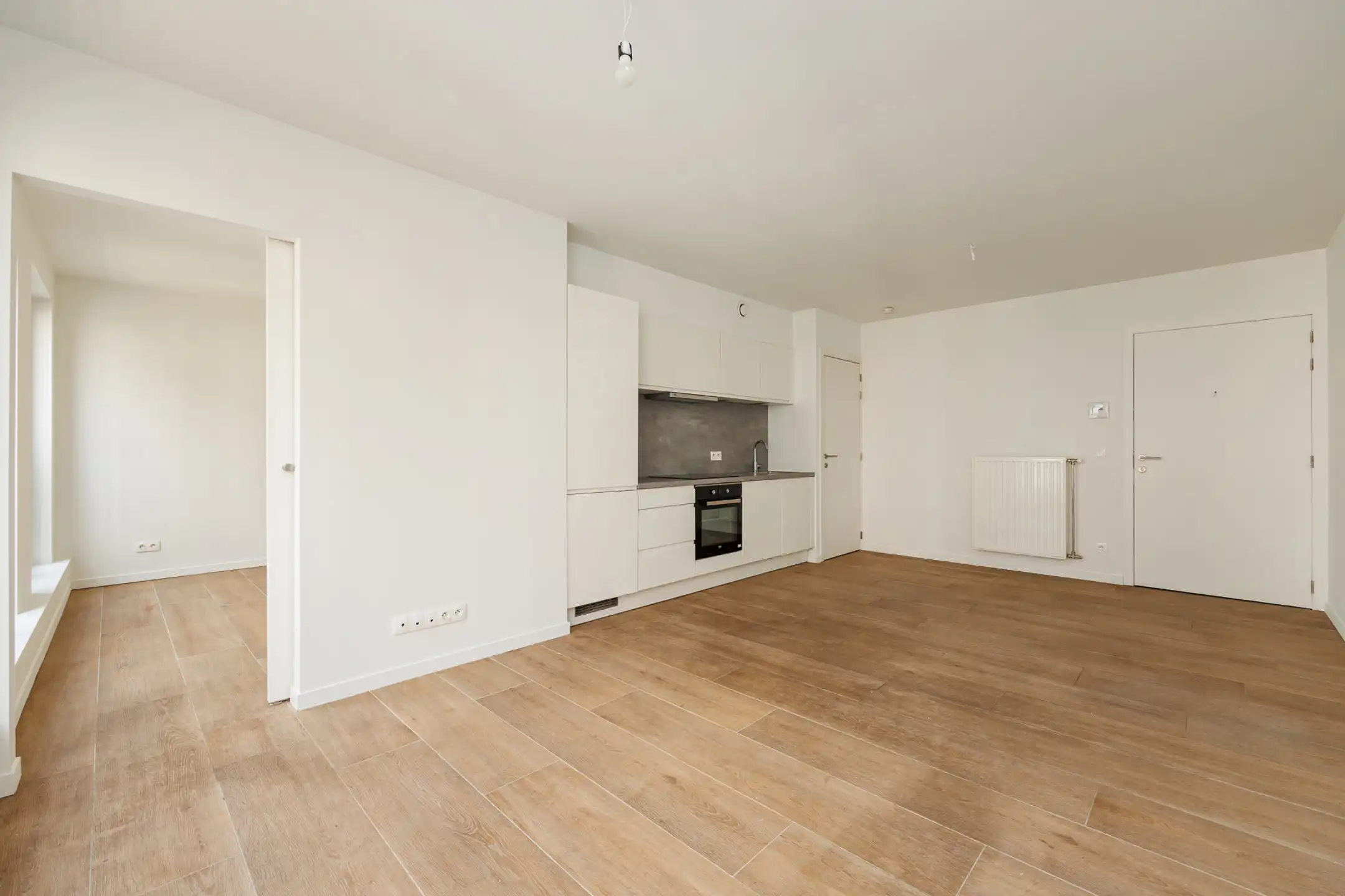 Instapklaar appartement met terras op top locatie foto 4