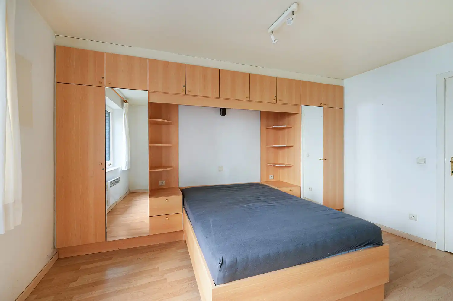 Goed gelegen appartement met 3 slaapkamers te Heist-aan-Zee foto 16