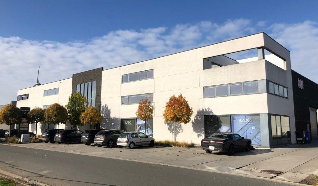 Recent kantoor met groot terras te huur in Kruibeke foto 16