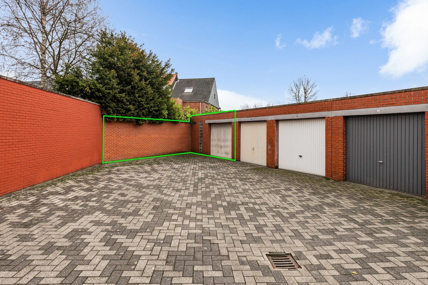 Ruime halfopen bebouwing met garages op uitstekende ligging foto 26